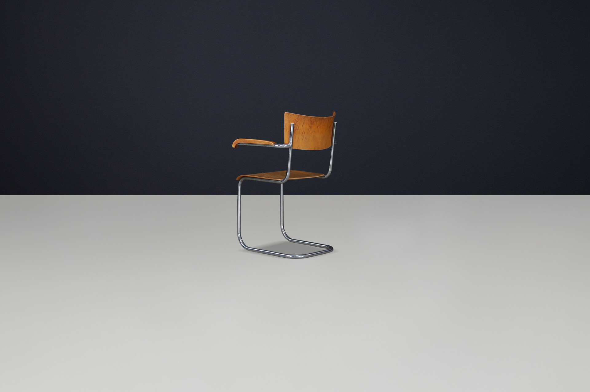 Bauhaus Tubular Chromed Steel and patinated Beech Armchair Germany 1920s Early-20th century