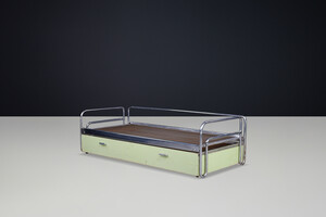Bauhaus Tubular Steel day bed-sofa by Hynek Gottwald, 1930s Early-20th century
