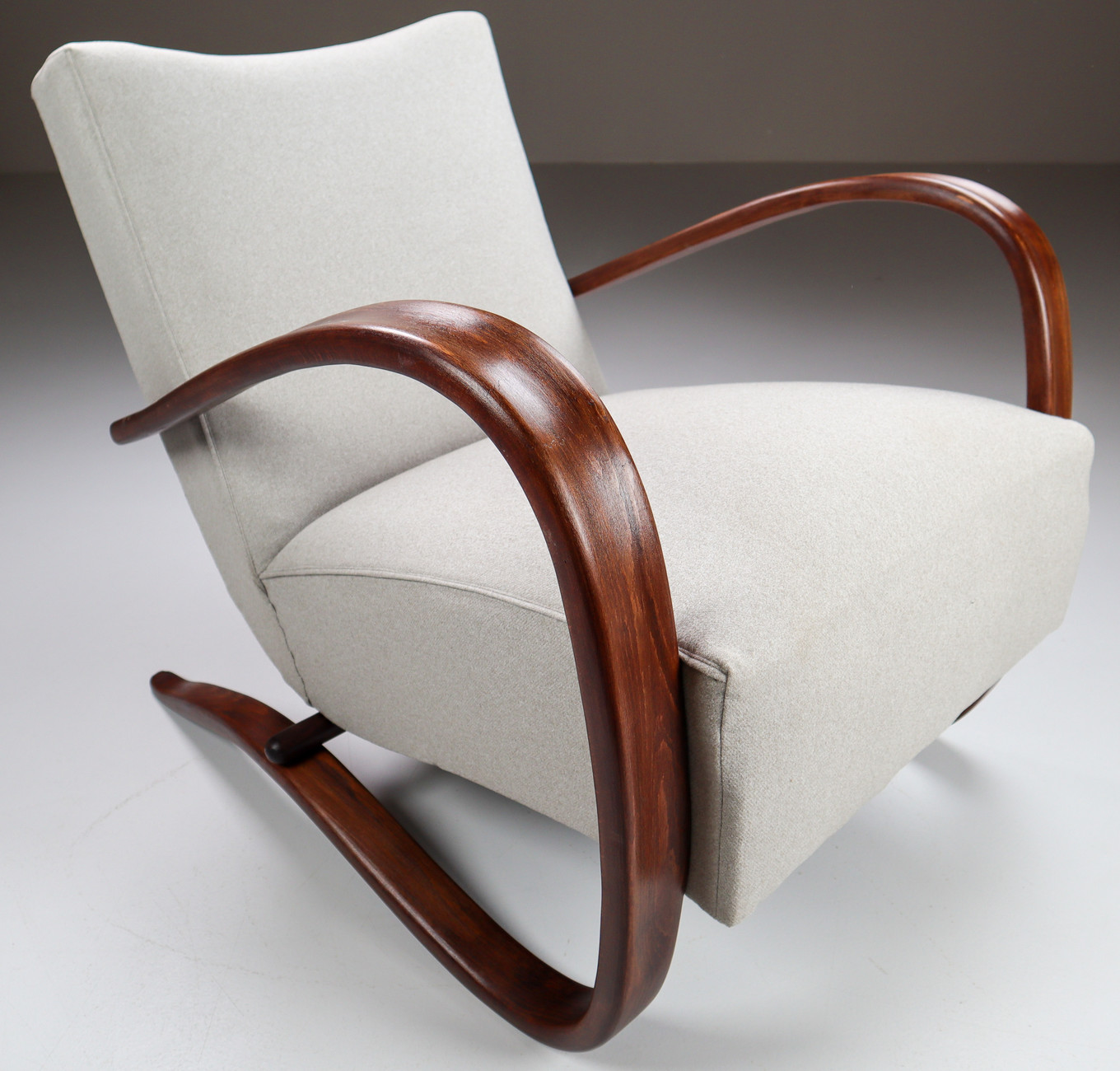 Bentwood Armchair H269 by Jindřich Halabala with new upholstered fabric 1930s Early-20th century