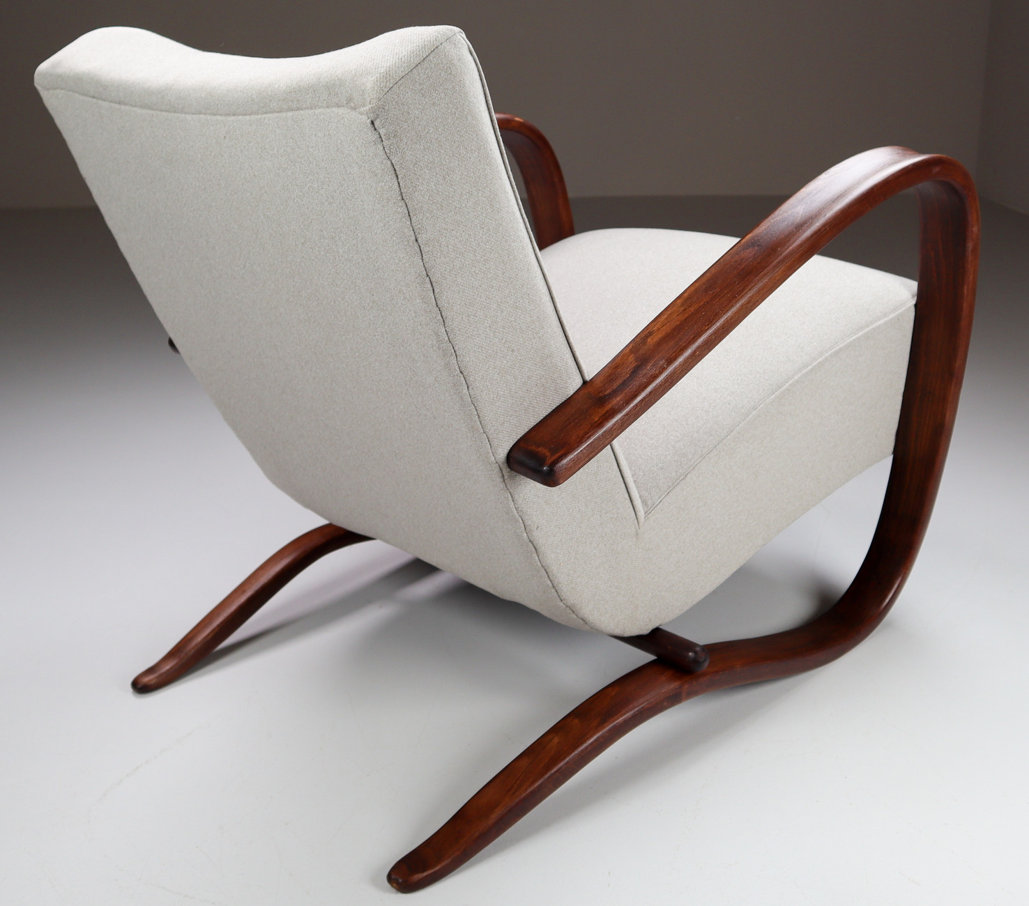 Bentwood Armchair H269 by Jindřich Halabala with new upholstered fabric 1930s Early-20th century
