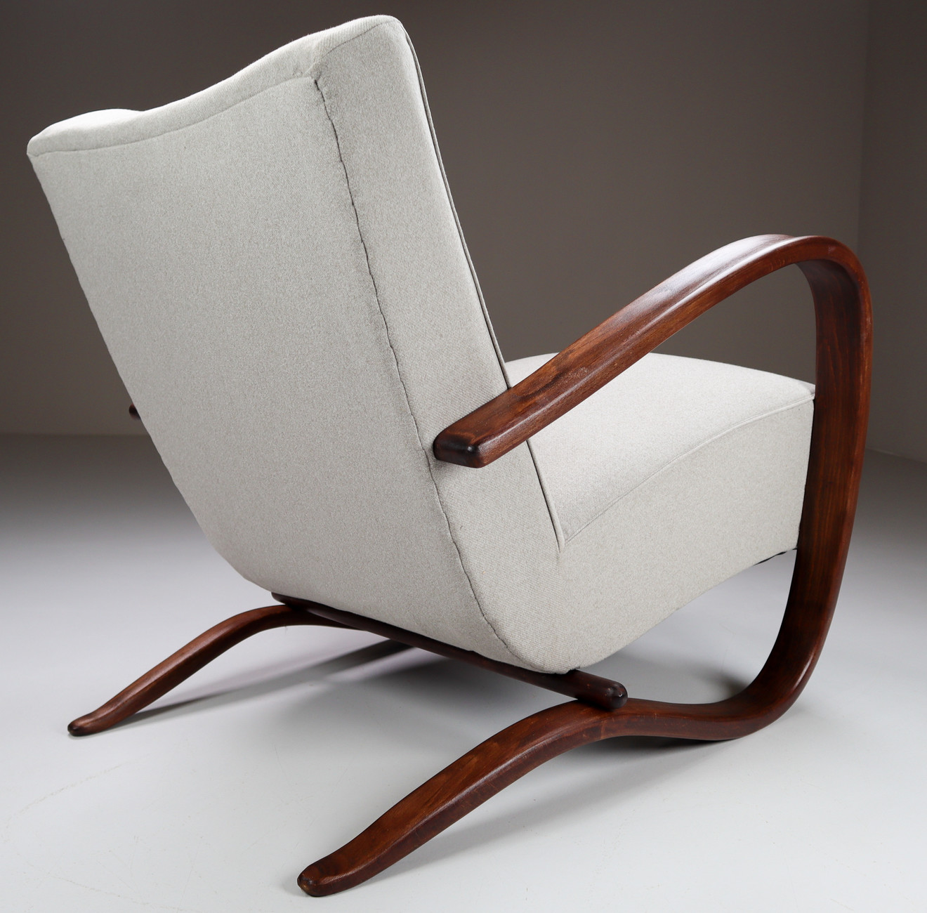 Bentwood Armchair H269 by Jindřich Halabala with new upholstered fabric 1930s Early-20th century