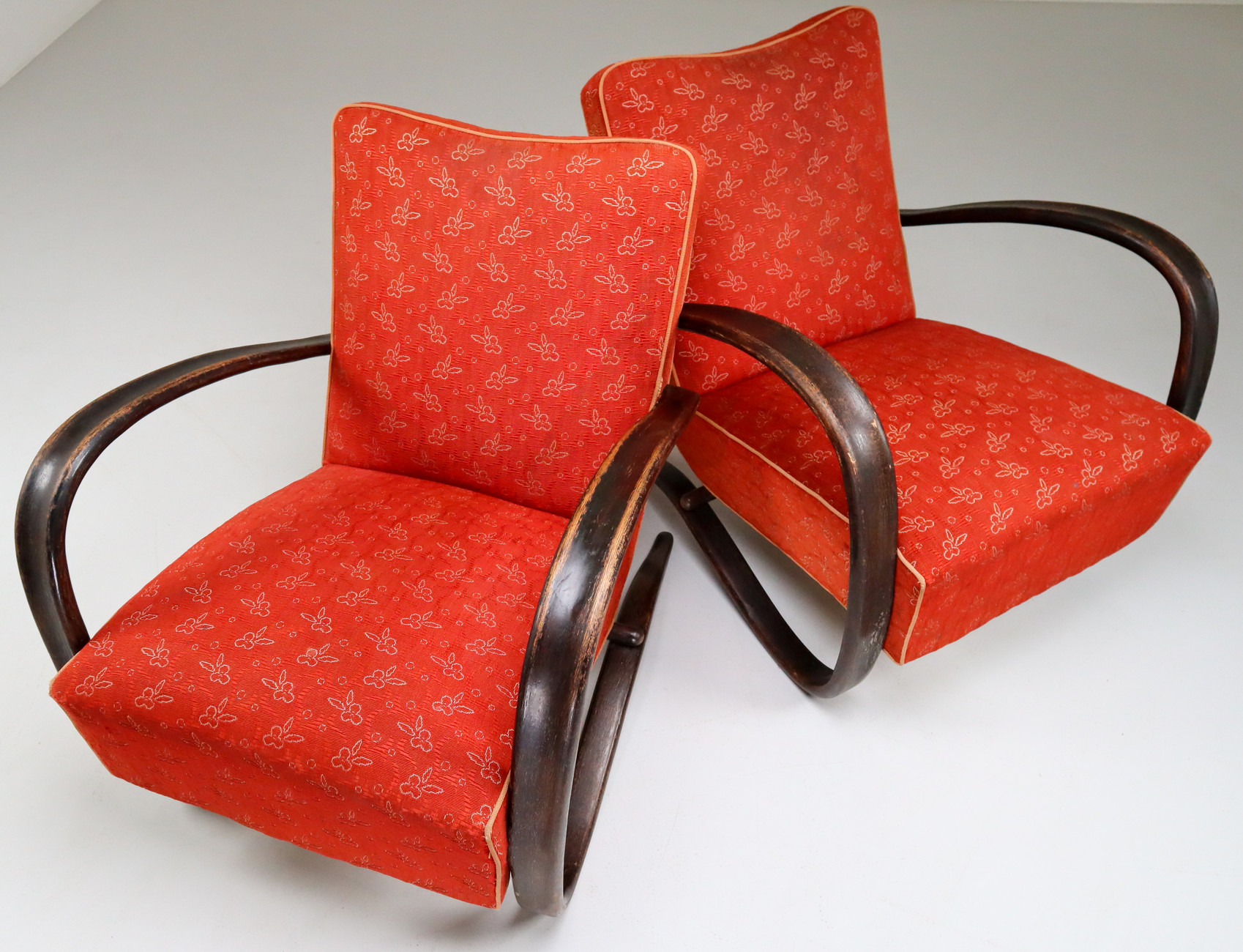 Bentwood Armchairs H269 by Jindřich Halabala with original fabric 1930s Early-20th century