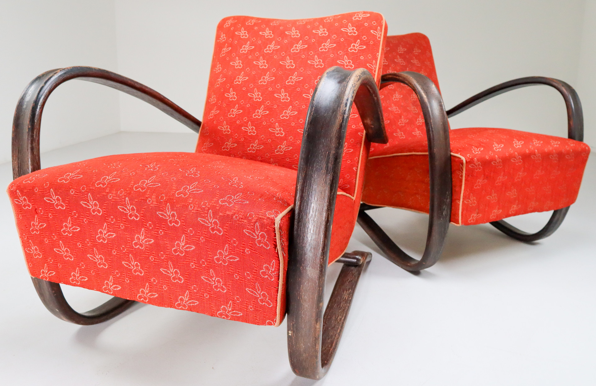 Bentwood Armchairs H269 by Jindřich Halabala with original fabric 1930s Early-20th century