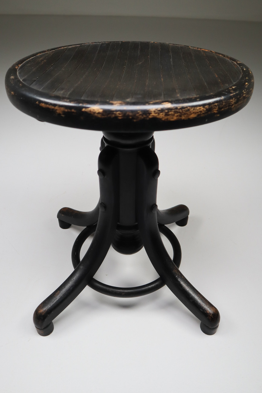 Black Patinated Bentwood Piano Stool by Thonet Austria 1900s 