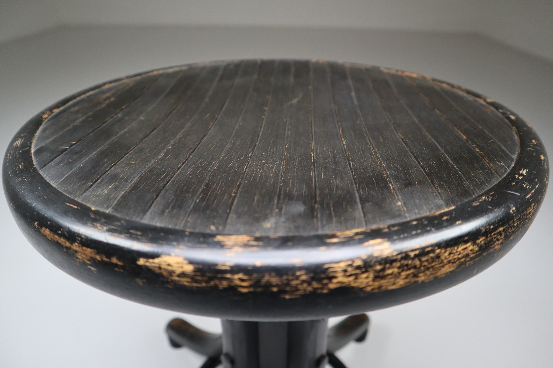 Black Patinated Bentwood Piano Stool by Thonet Austria 1900s 