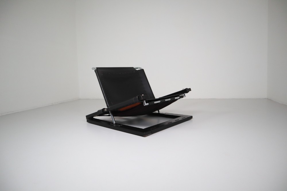 Brutalist Adjustable chair which was made by Sonja Wasseur. Amsterdam 1970’s