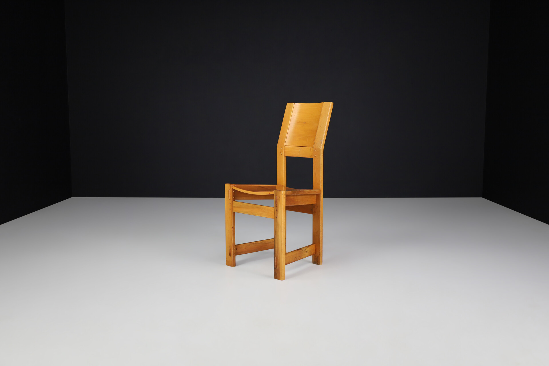 Brutalist Giuseppe Rivadossi Dining Chairs in Walnut, Italy 1970s Late-20th century
