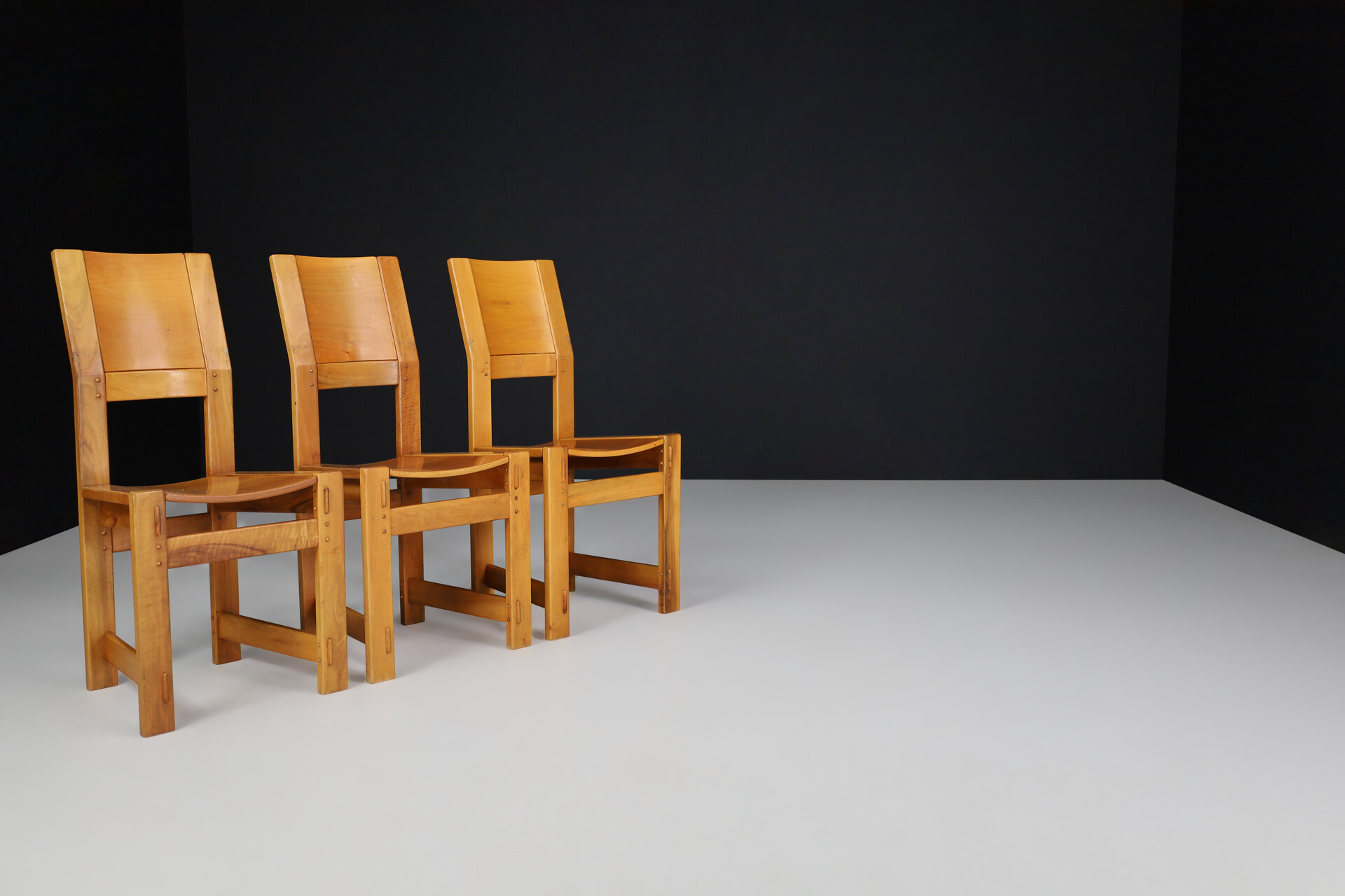 Brutalist Giuseppe Rivadossi Dining Chairs in Walnut, Italy 1970s Late-20th century
