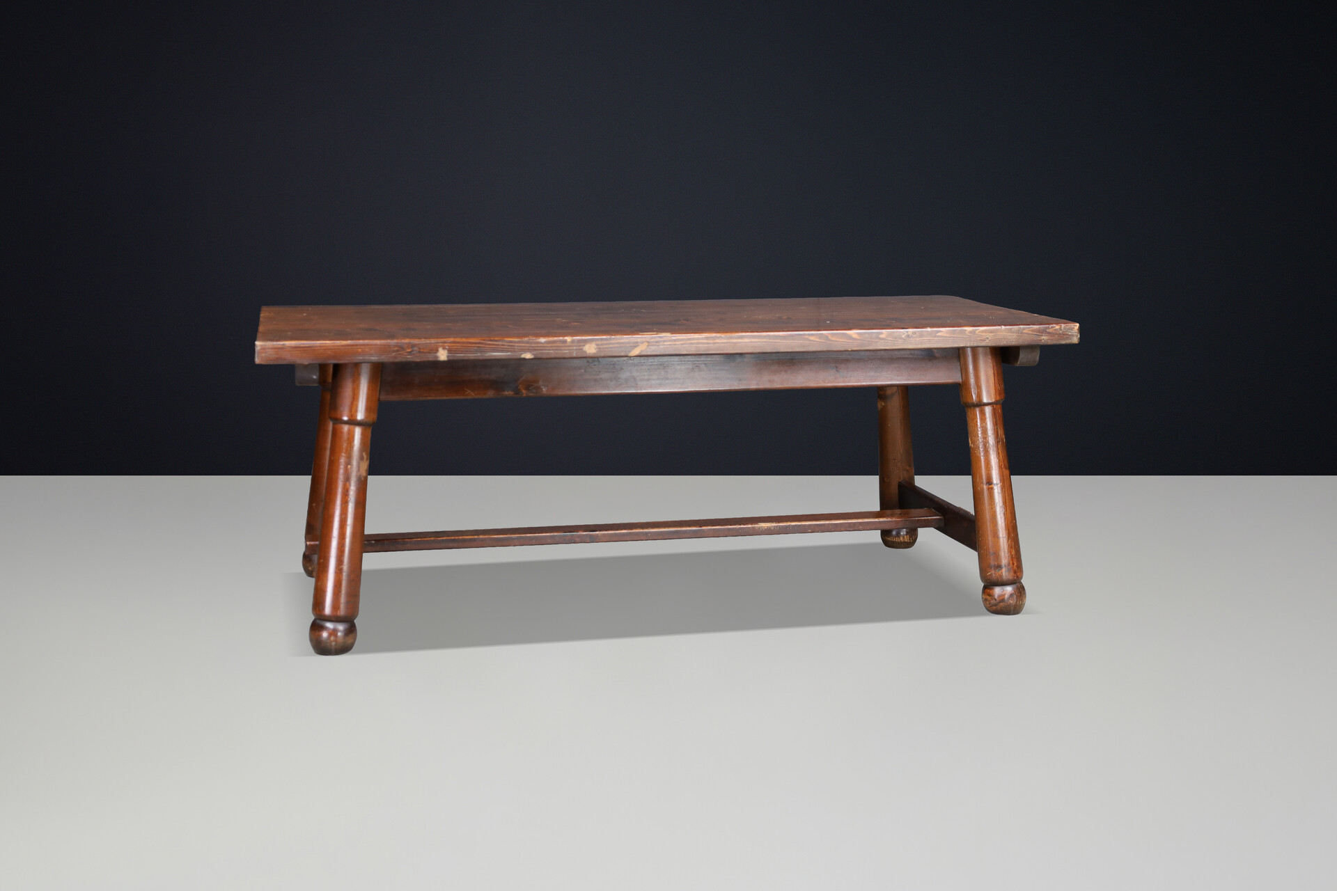 Brutalist Large french pine dining table BY MEUBLES GEORGES ROBERT, France 1950 Mid-20th century