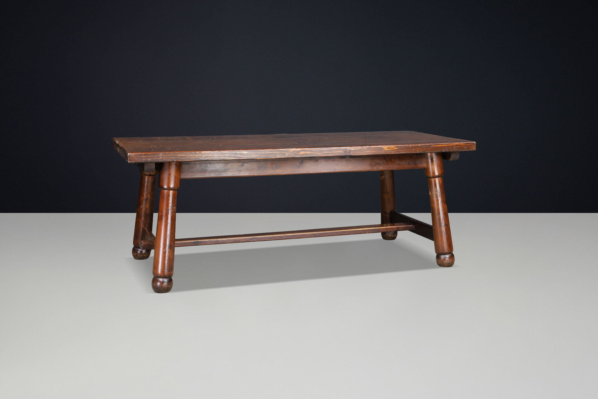 Brutalist Large french pine dining table BY MEUBLES GEORGES ROBERT, France 1950 Mid-20th century