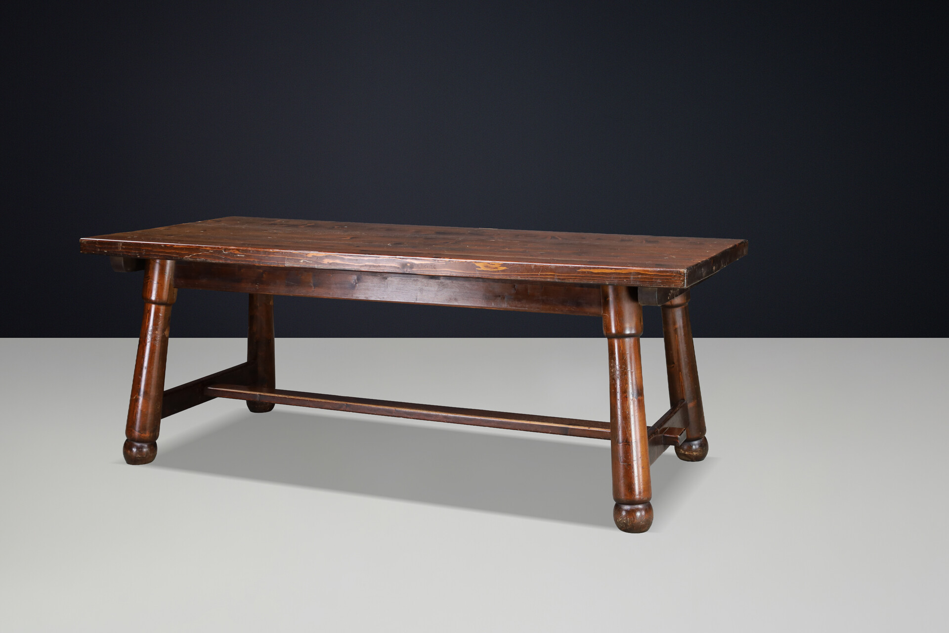 Brutalist Large french pine dining table BY MEUBLES GEORGES ROBERT, France 1950 Mid-20th century