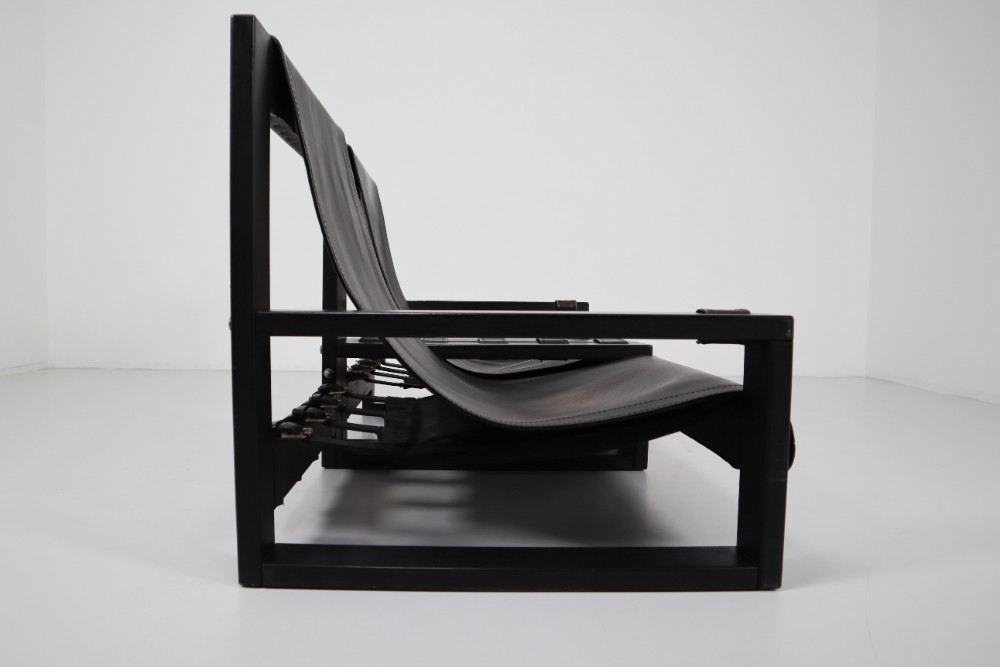 Brutalist Leather Brutalist Two-Seat Sofa Which Was Made By Sonja Wasseur. Amsterdam 1970’S Mid-20th century