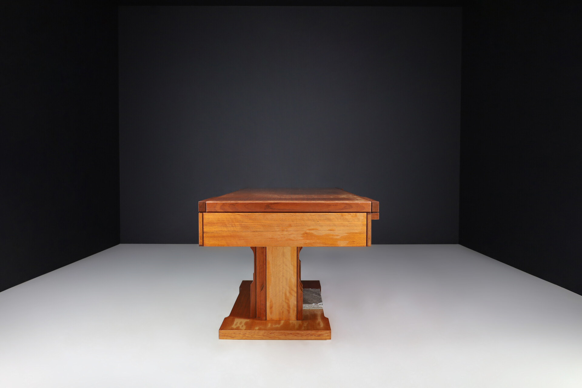 Brutalist Luciano Frigerio Presidential Writing desk in Walnut , Italy 1970s Late-20th century