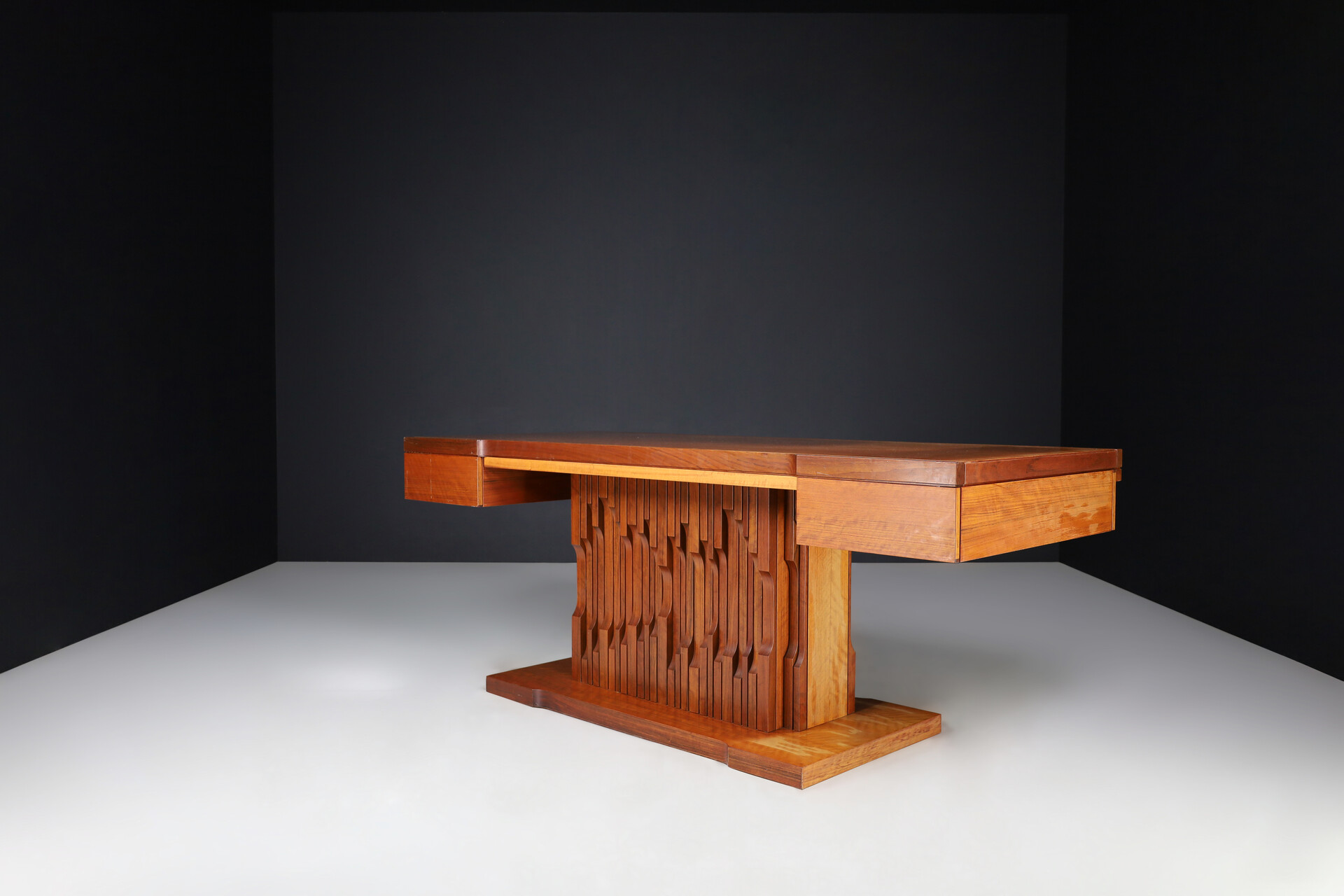 Brutalist Luciano Frigerio Presidential Writing desk in Walnut , Italy 1970s Late-20th century
