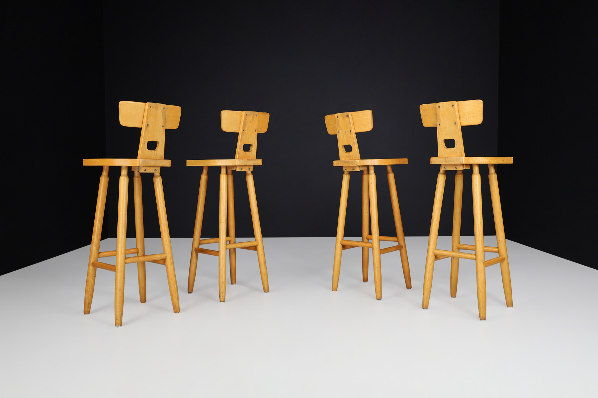 Brutalist - Modern Blond Beechwood bar stools, France 1960s Mid-20th century