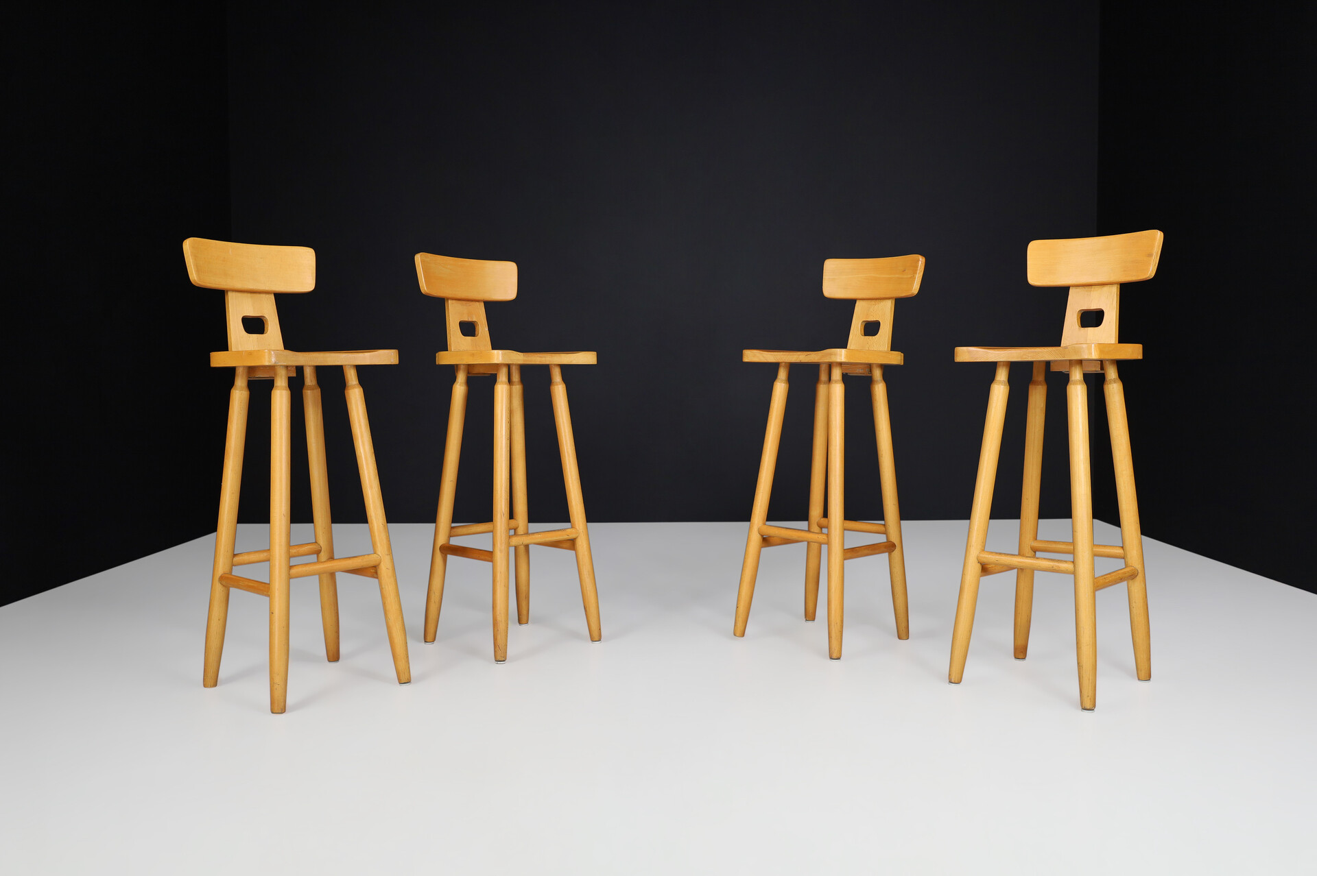 Brutalist - Modern Blond Beechwood bar stools, France 1960s Mid-20th century