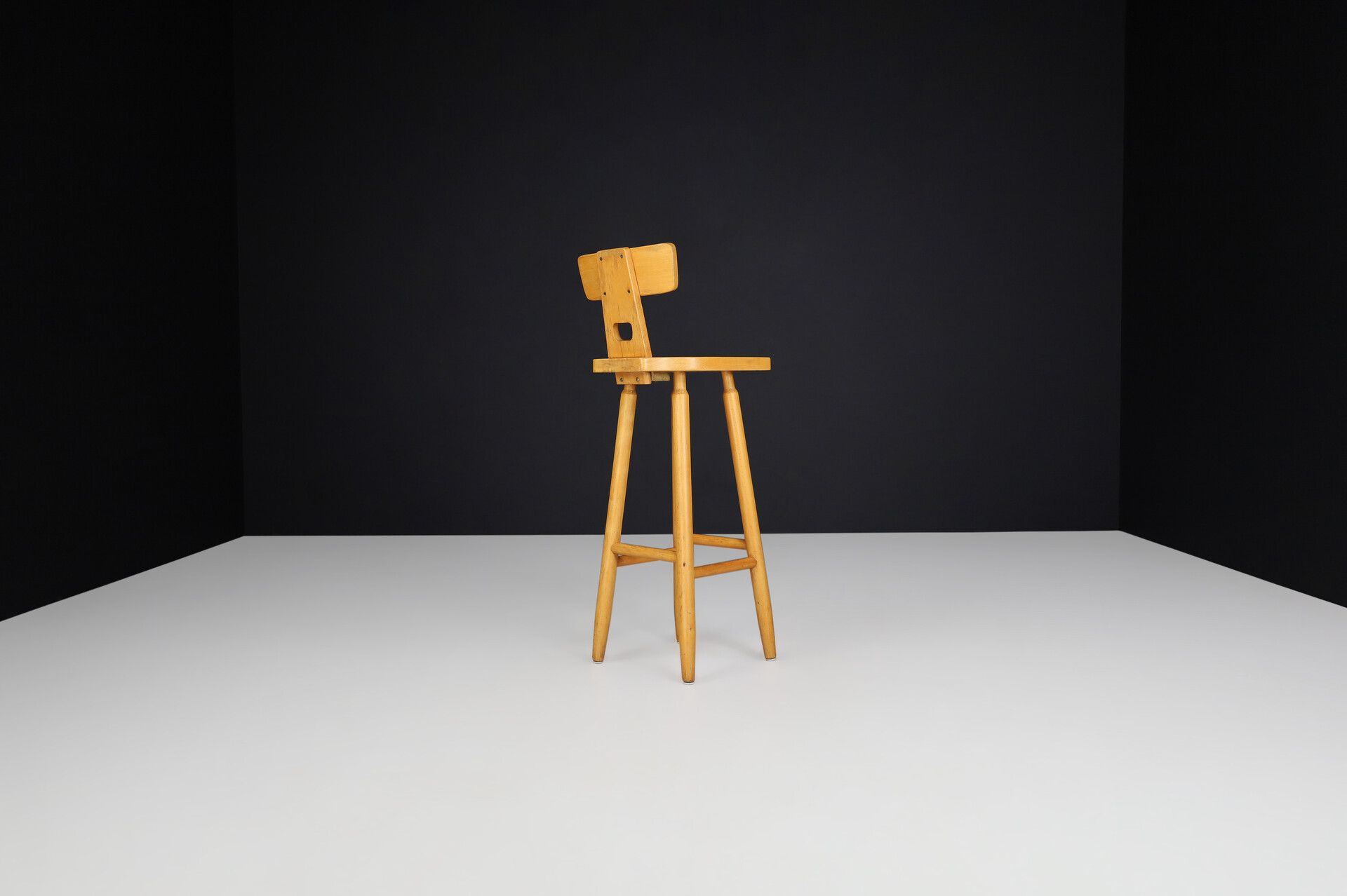 Brutalist - Modern Blond Beechwood bar stools, France 1960s Mid-20th century