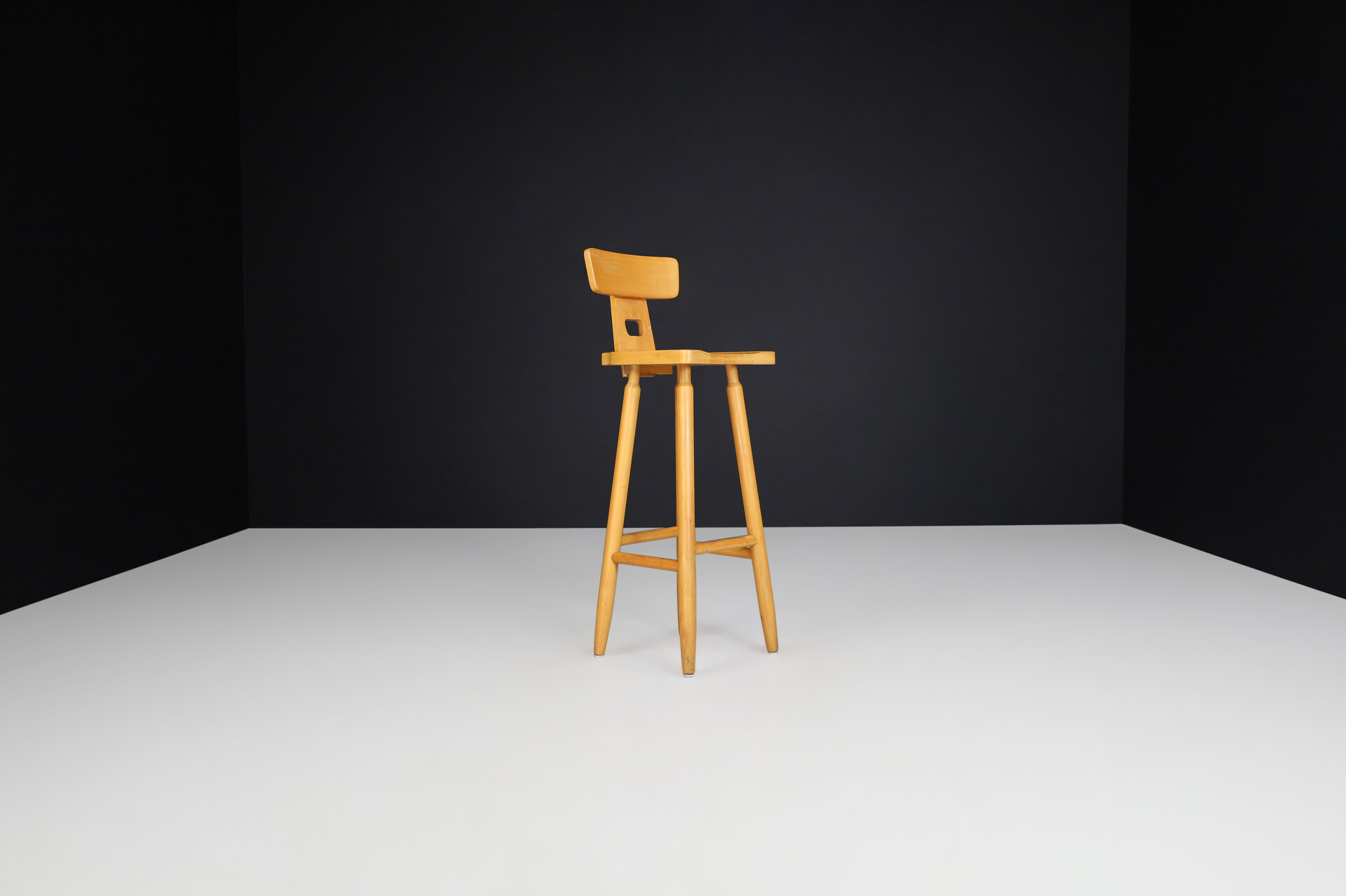 Brutalist - Modern Blond Beechwood bar stools, France 1960s Mid-20th century