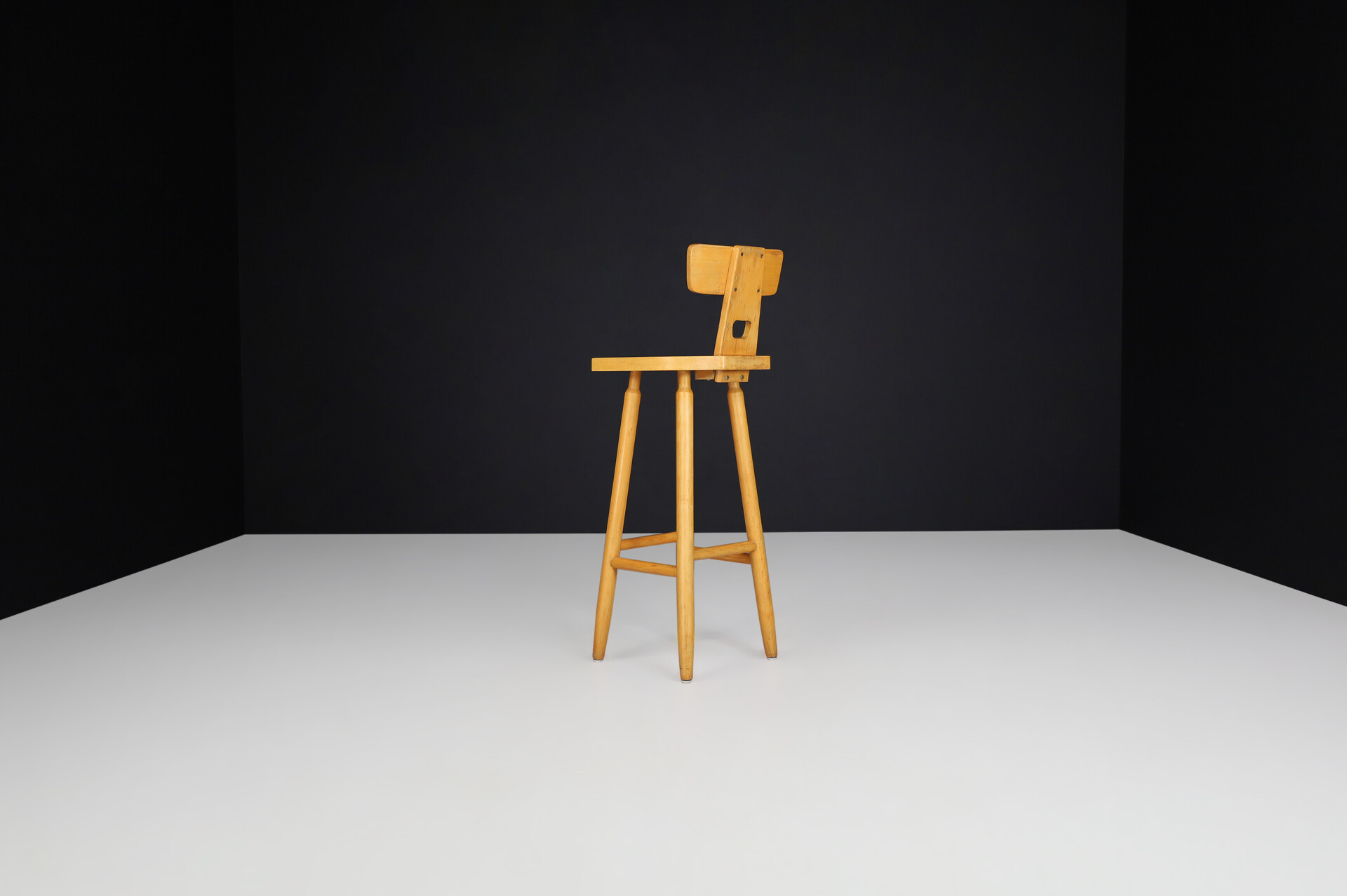 Brutalist - Modern Blond Beechwood bar stools, France 1960s Mid-20th century