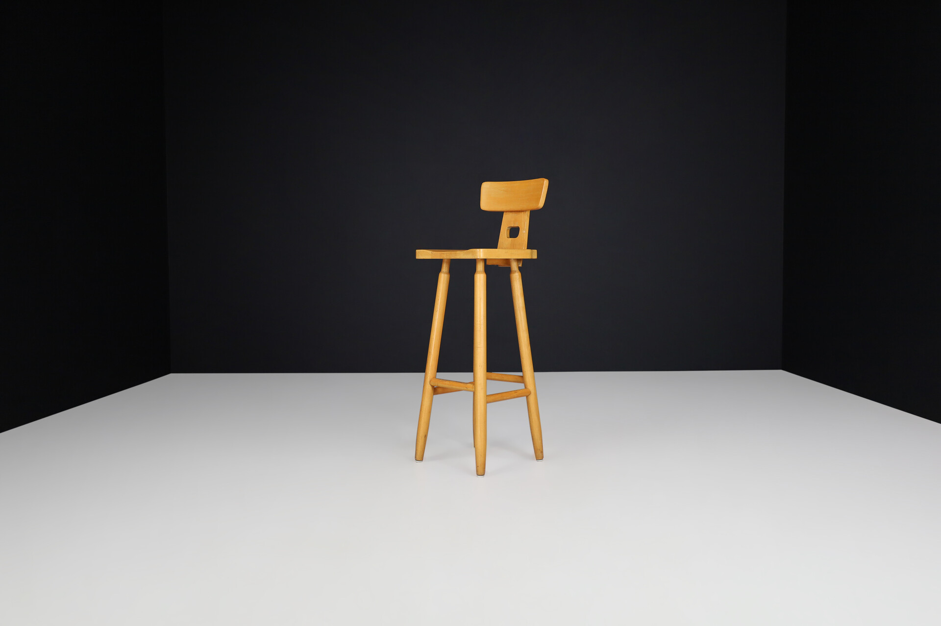 Brutalist - Modern Blond Beechwood bar stools, France 1960s Mid-20th century