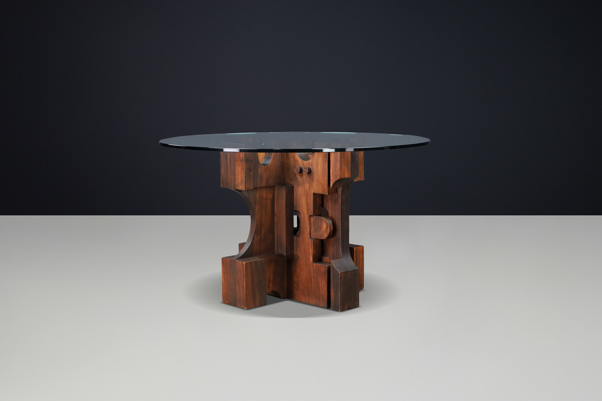 Brutalist Nerone Ceccarelli for Gruppo NP2 — Sculptural Round Dining Table, Italy, 1982 Late-20th century