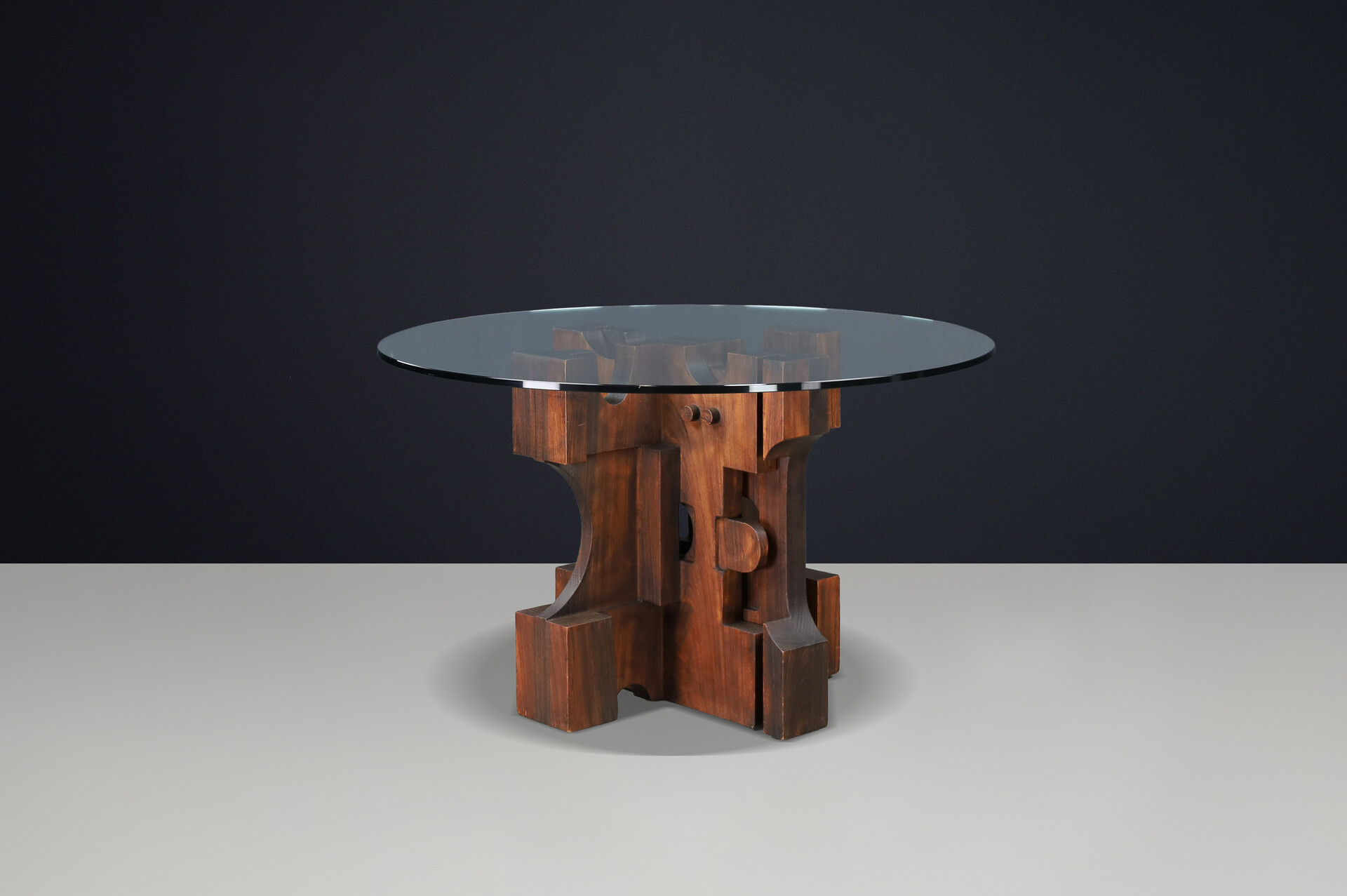 Brutalist Nerone Ceccarelli for Gruppo NP2 — Sculptural Round Dining Table, Italy, 1982 Late-20th century