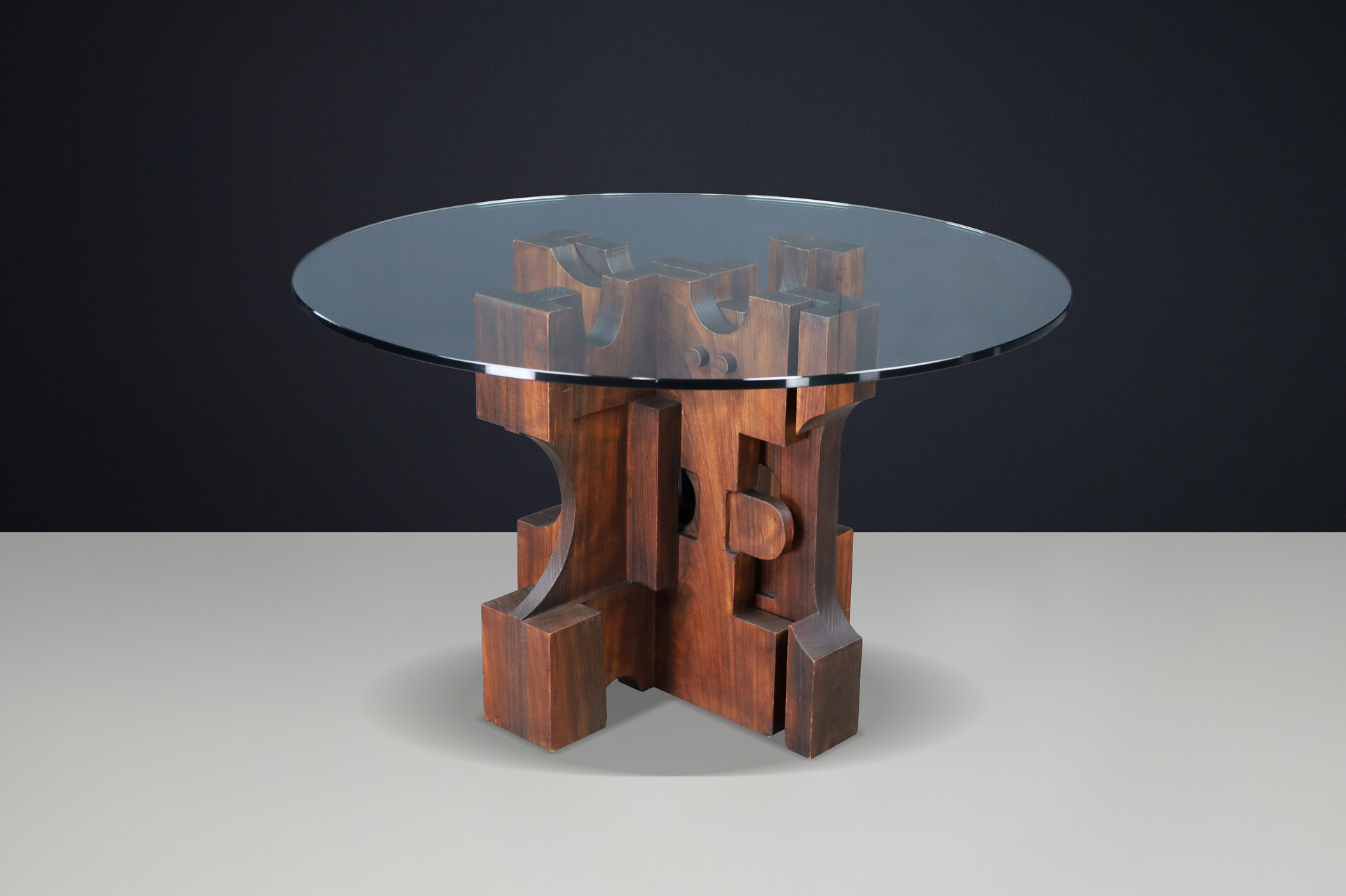 Brutalist Nerone Ceccarelli for Gruppo NP2 — Sculptural Round Dining Table, Italy, 1982 Late-20th century
