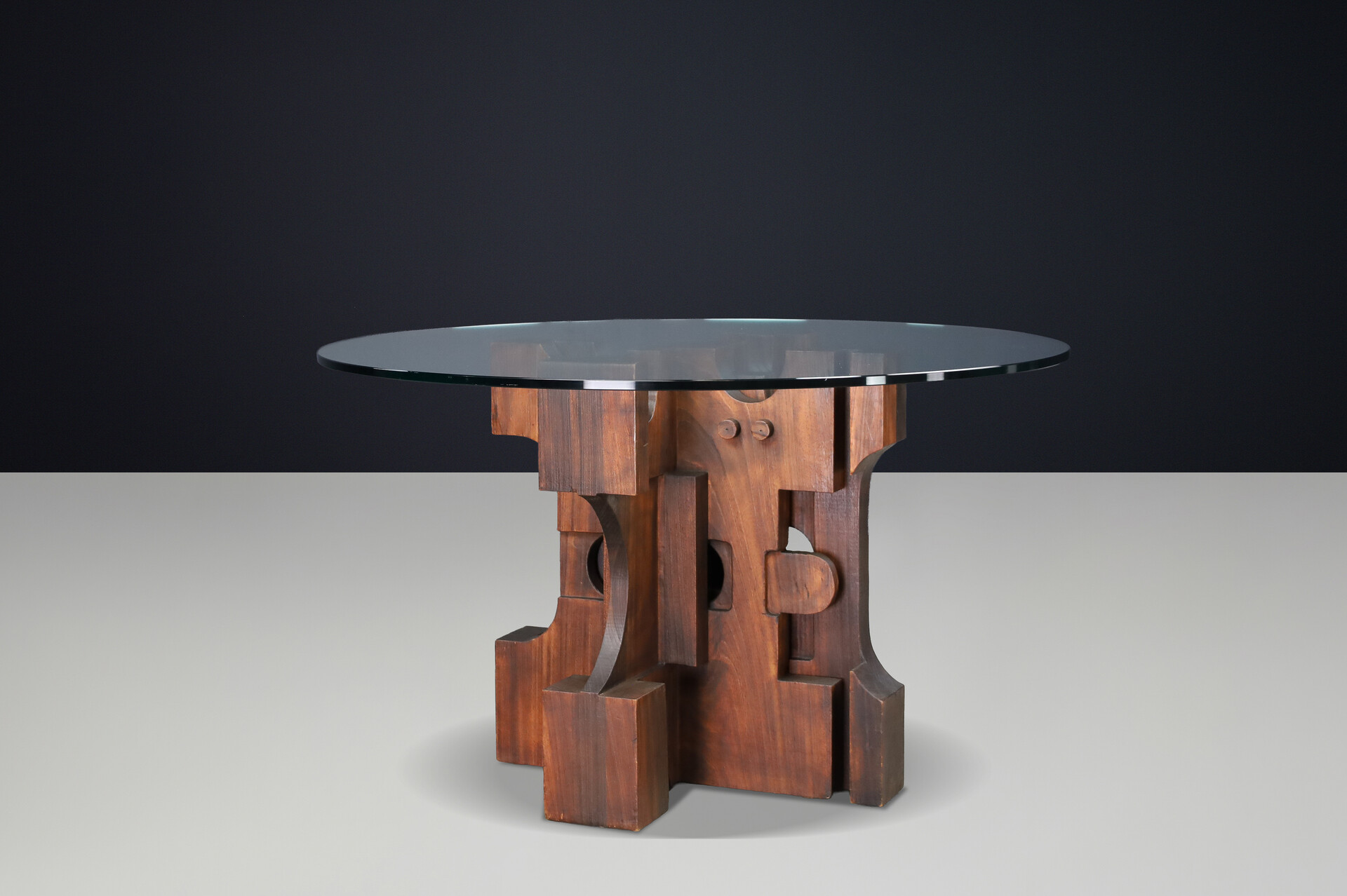 Brutalist Nerone Ceccarelli for Gruppo NP2 — Sculptural Round Dining Table, Italy, 1982 Late-20th century