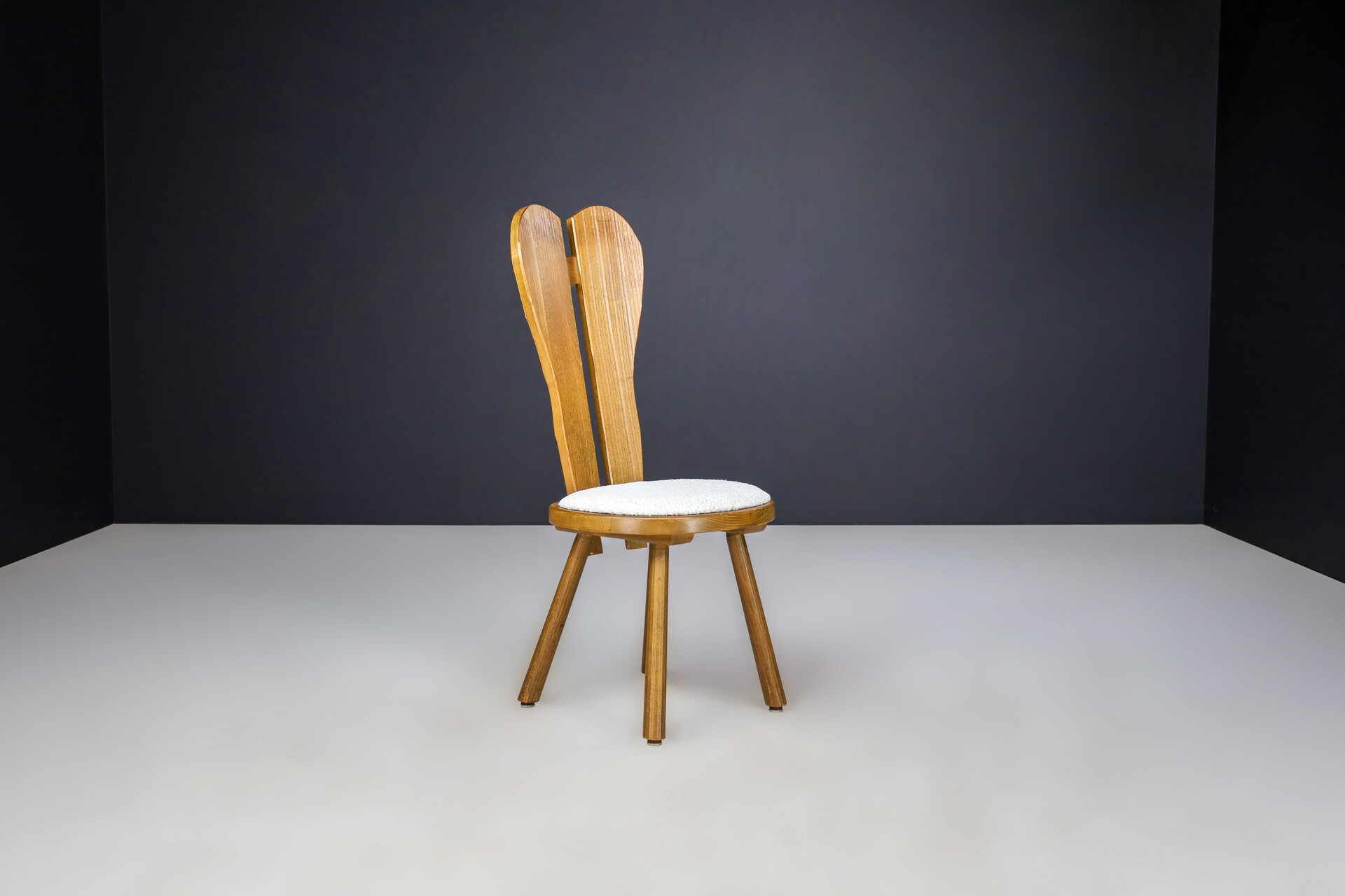 Brutalist Oak and Bouclé Dining room chairs, France 1960s Mid-20th century