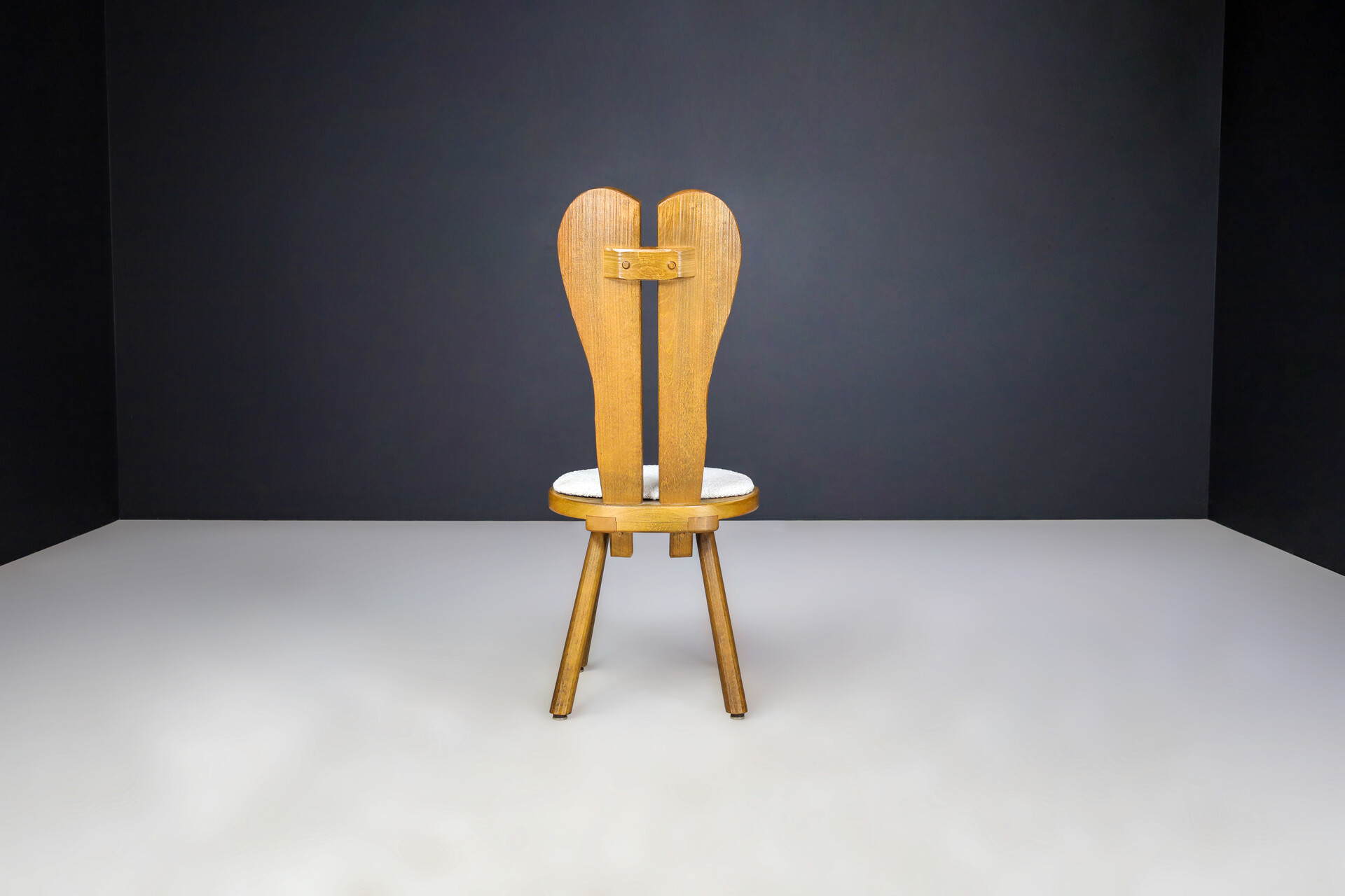 Brutalist Oak and Bouclé Dining room chairs, France 1960s Mid-20th century