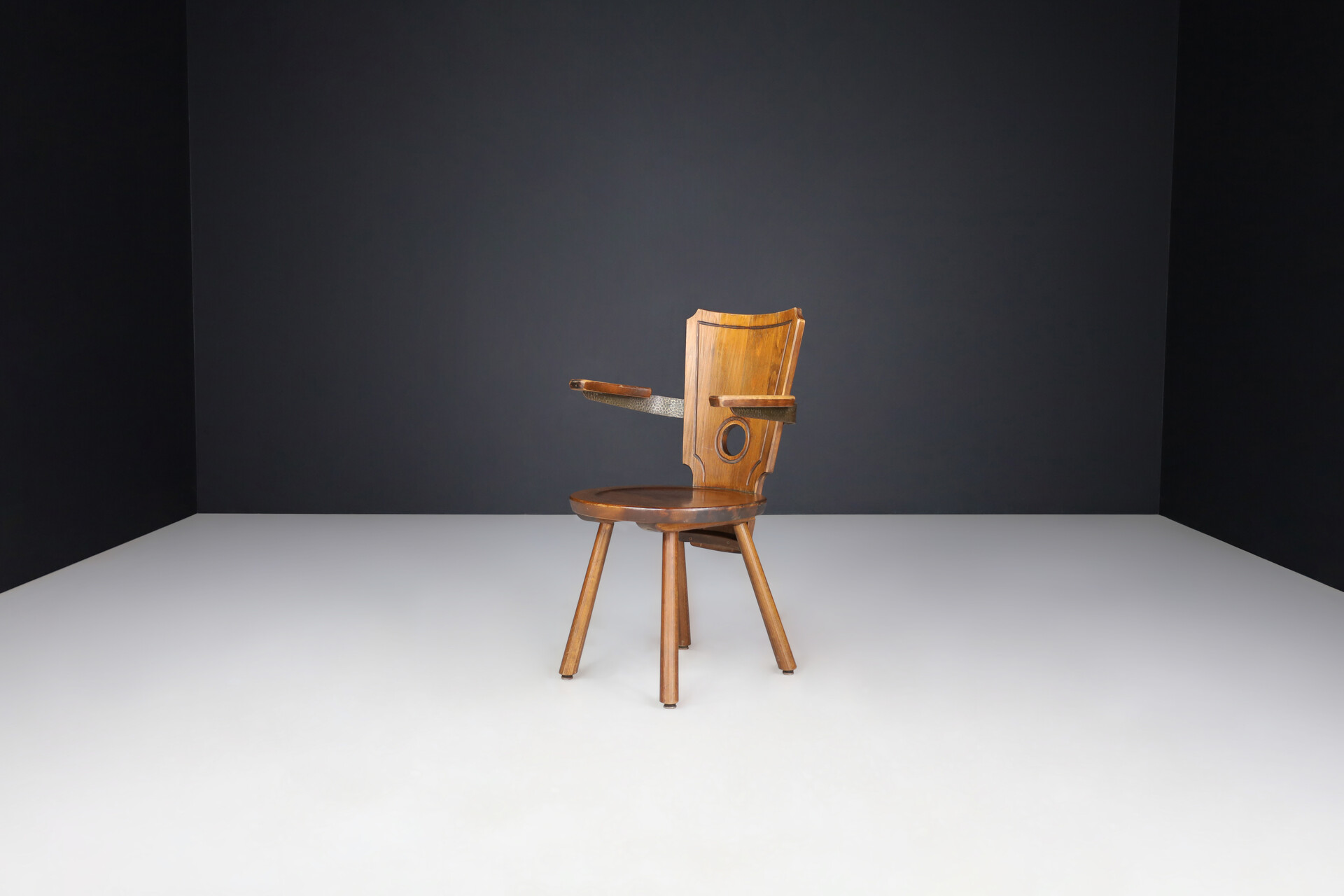 Brutalist Sculptural Arm chair, France 1960s Mid-20th century