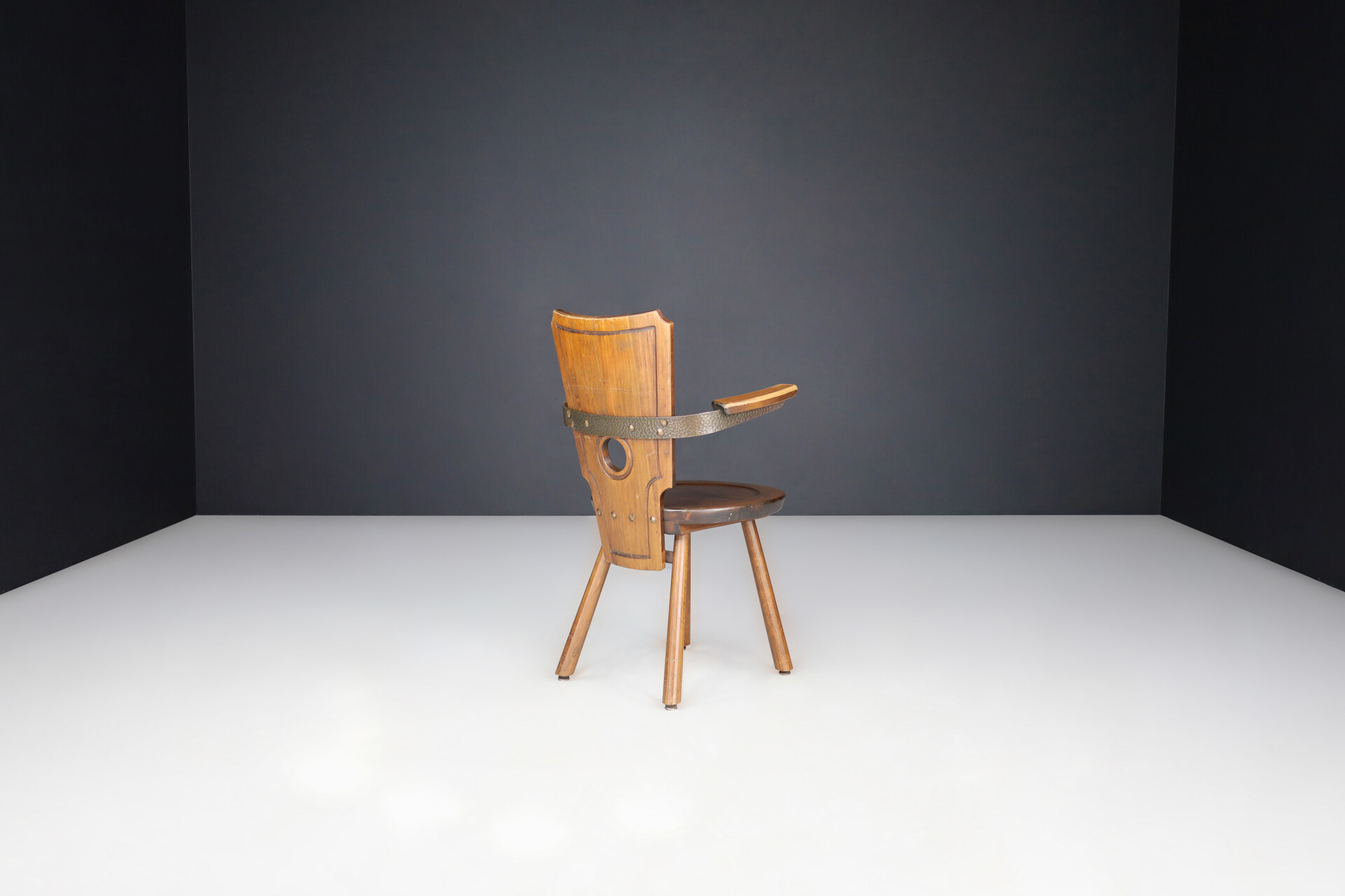 Brutalist Sculptural Arm chair, France 1960s Mid-20th century