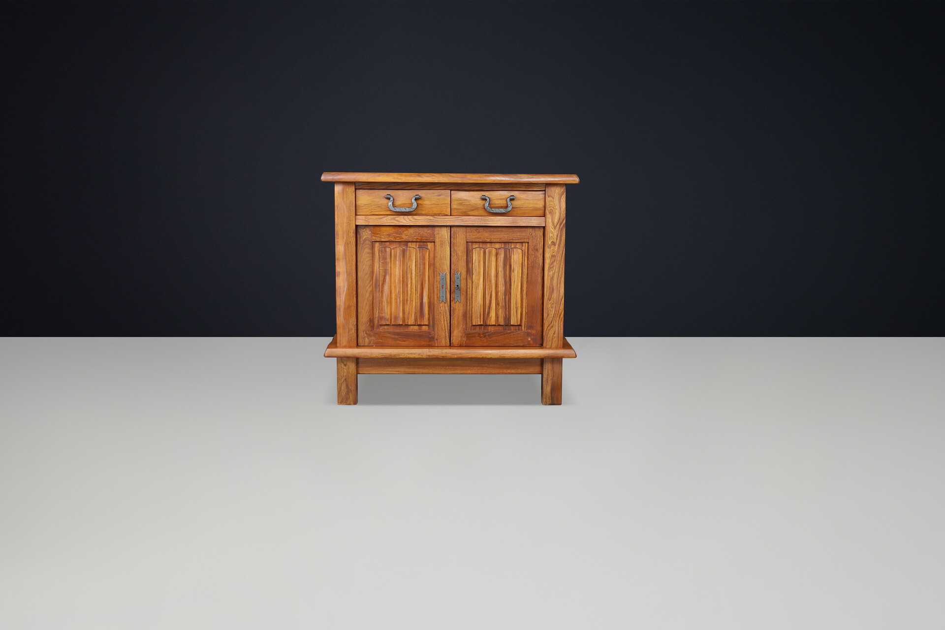 Brutalist Sideboard in Elm by Olavi Hänninen for Mikko Nupponen, Finland, 1958 Mid-20th century