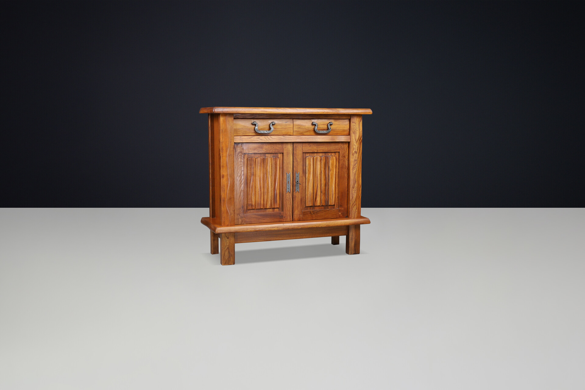 Brutalist Sideboard in Elm by Olavi Hänninen for Mikko Nupponen, Finland, 1958 Mid-20th century