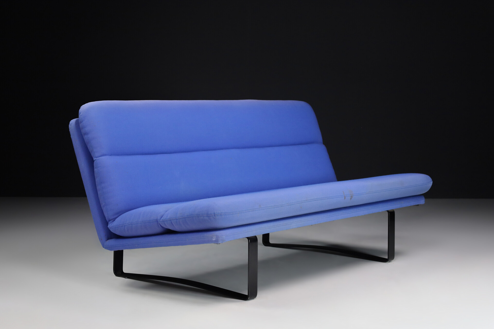 C684 Three-Seat Sofa by Kho Liang Le for Artifort, Netherlands 1968 Mid-20th century