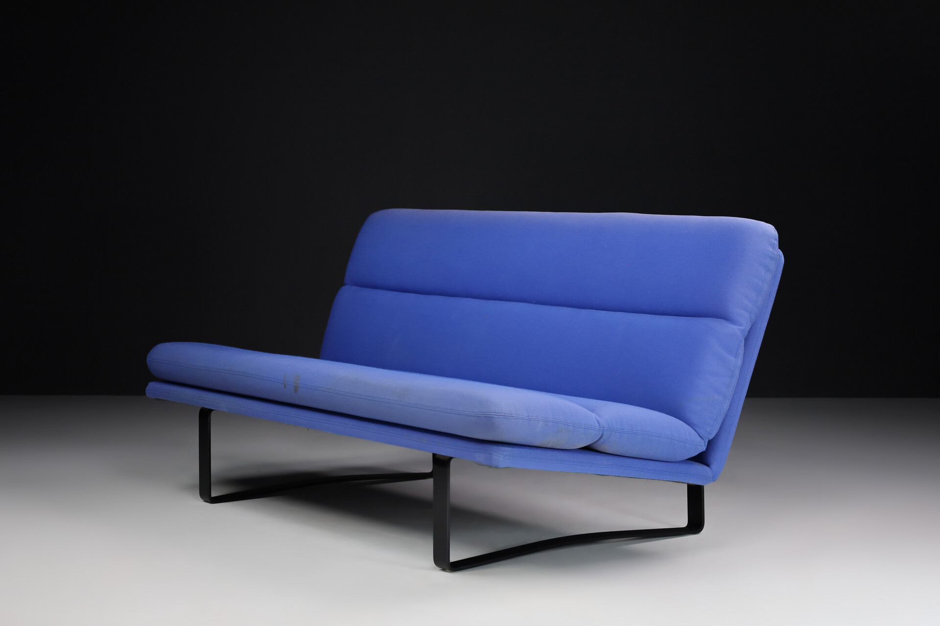 C684 Three-Seat Sofa by Kho Liang Le for Artifort, Netherlands 1968 Mid-20th century