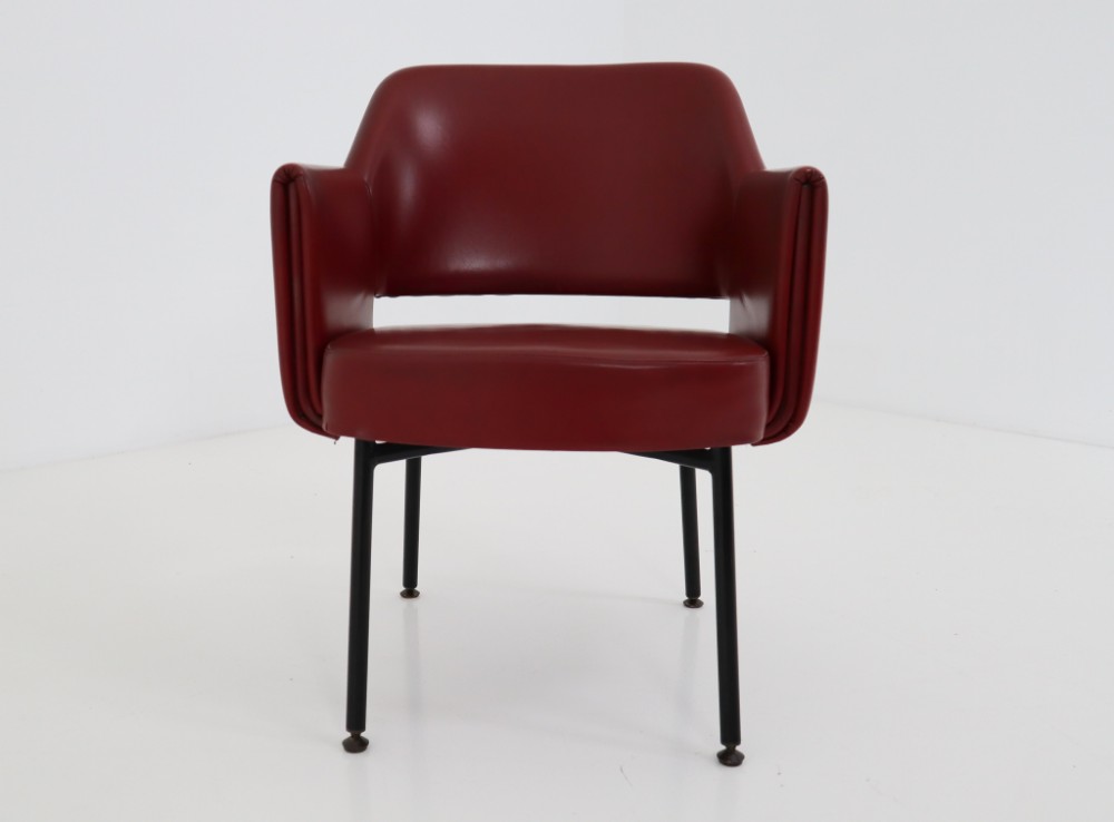 Chair model 