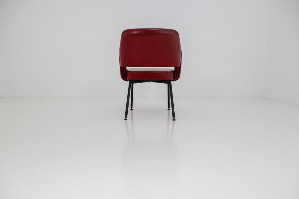 Chair model 