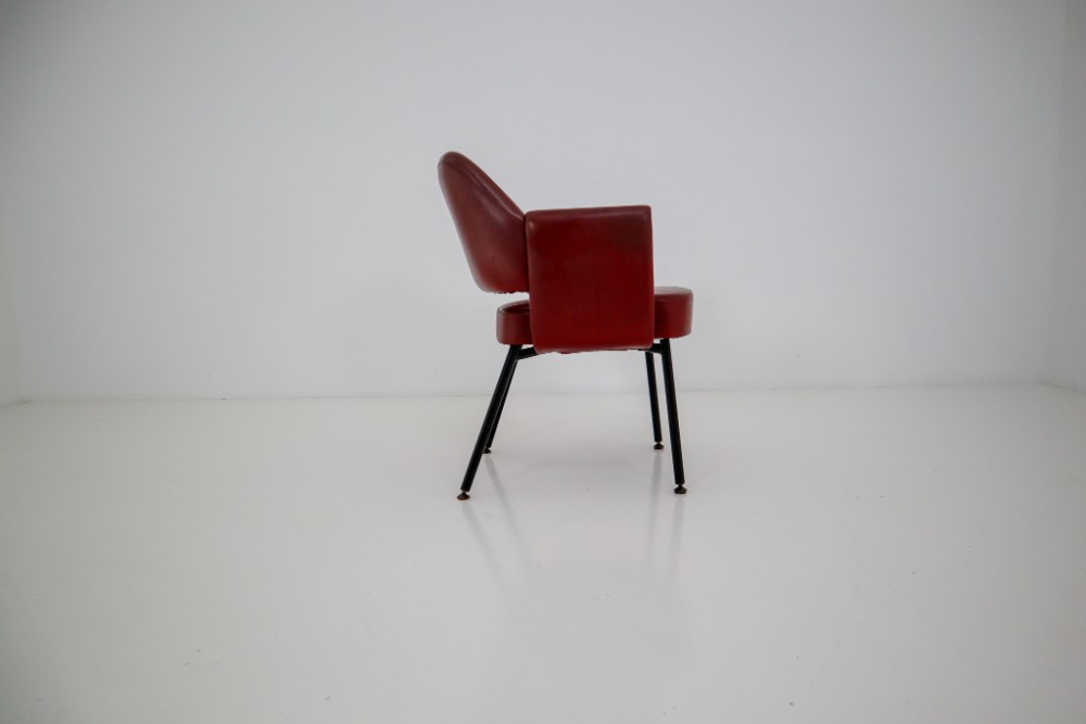 Chair model 