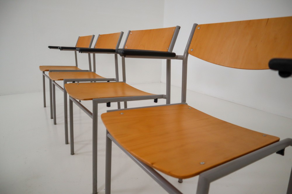 Crazy set of 100 x comfortable industrial plywood chairs, produced in Holland 
