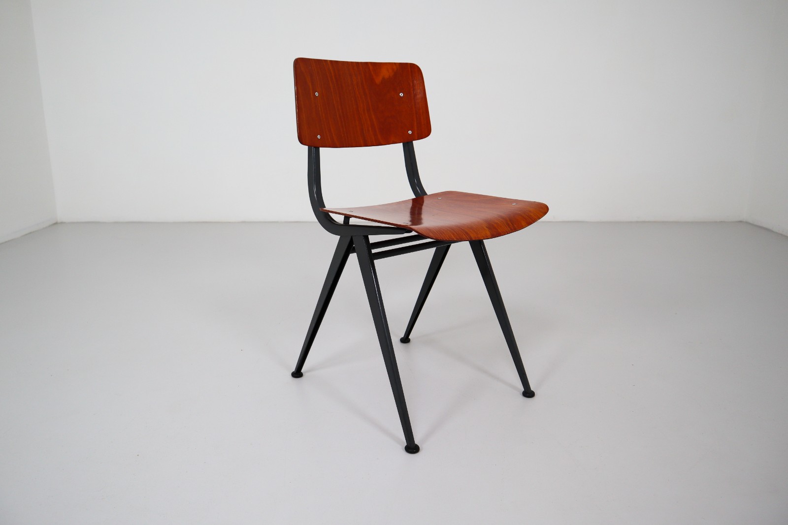 Dutch School chair Friso Kramer Style 1960s Mid-20th century