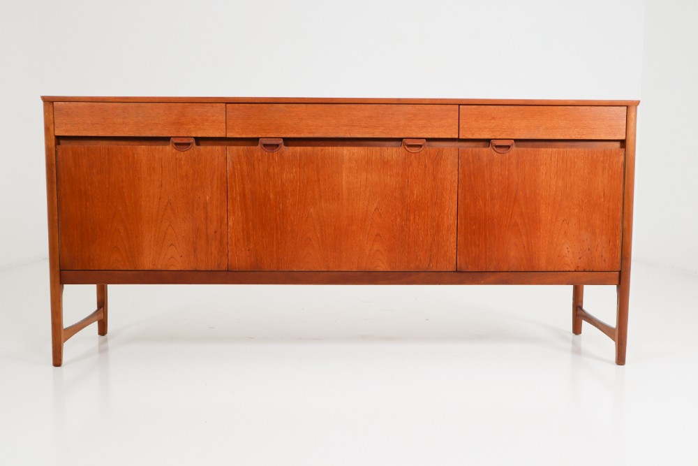 English Mid-Century Modern large Teak Sideboard, Stamped Nathan, 1960s Mid-20th century