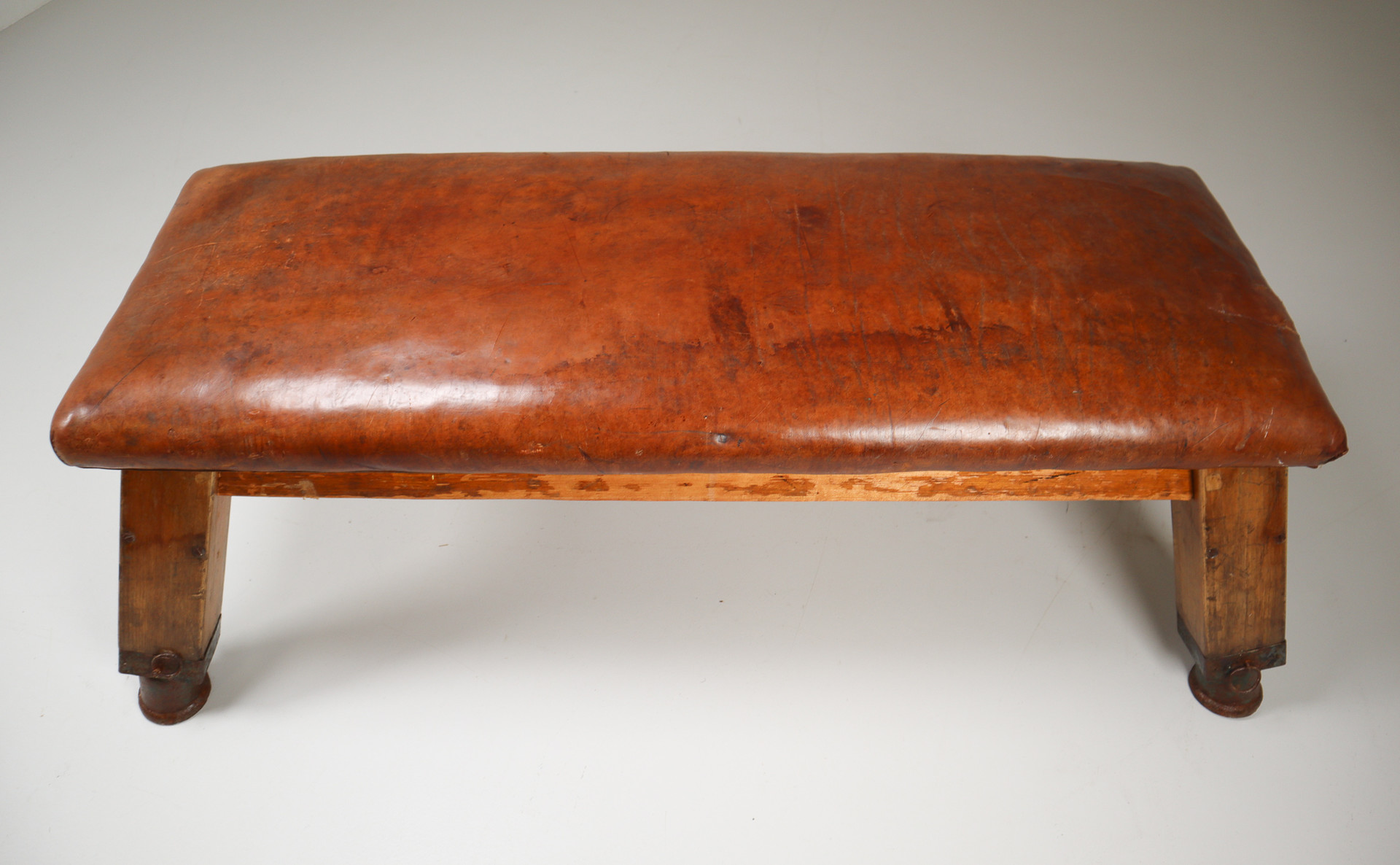 European Vintage Patinated Leather Gym Bench Or Table, Circa 1950s Early-20th century