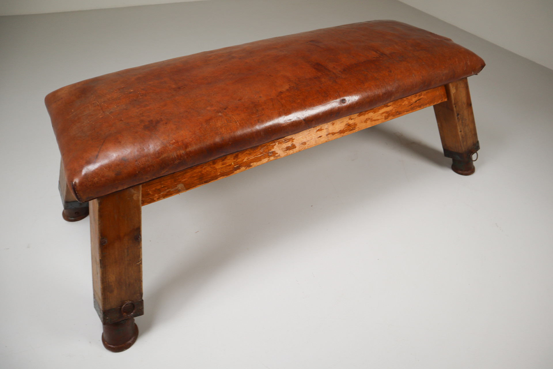 European Vintage Patinated Leather Gym Bench Or Table, Circa 1950s Early-20th century