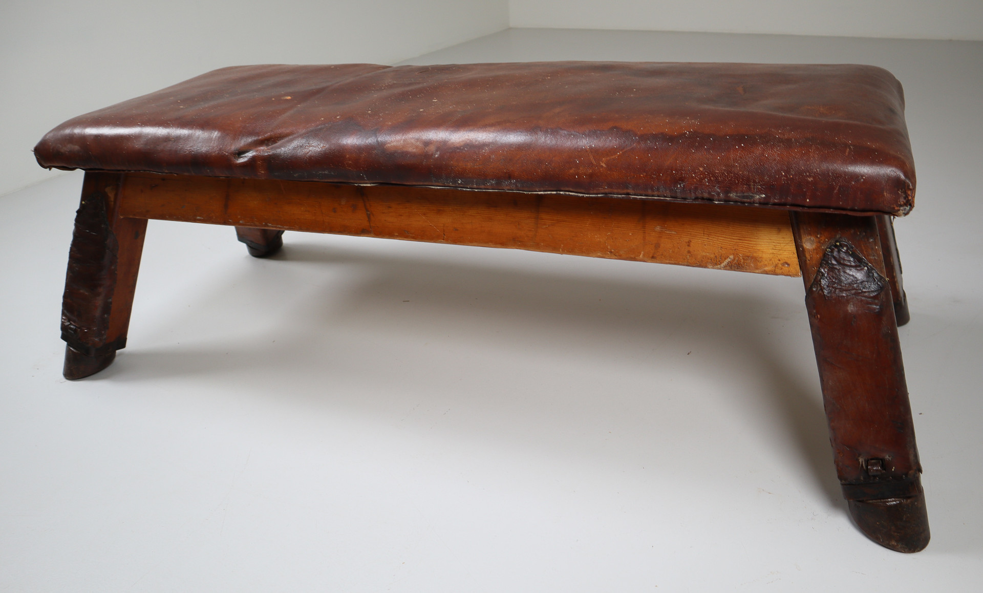 European Vintage Patinated Leather Gym Bench or Table, circa 1950s Mid-20th century