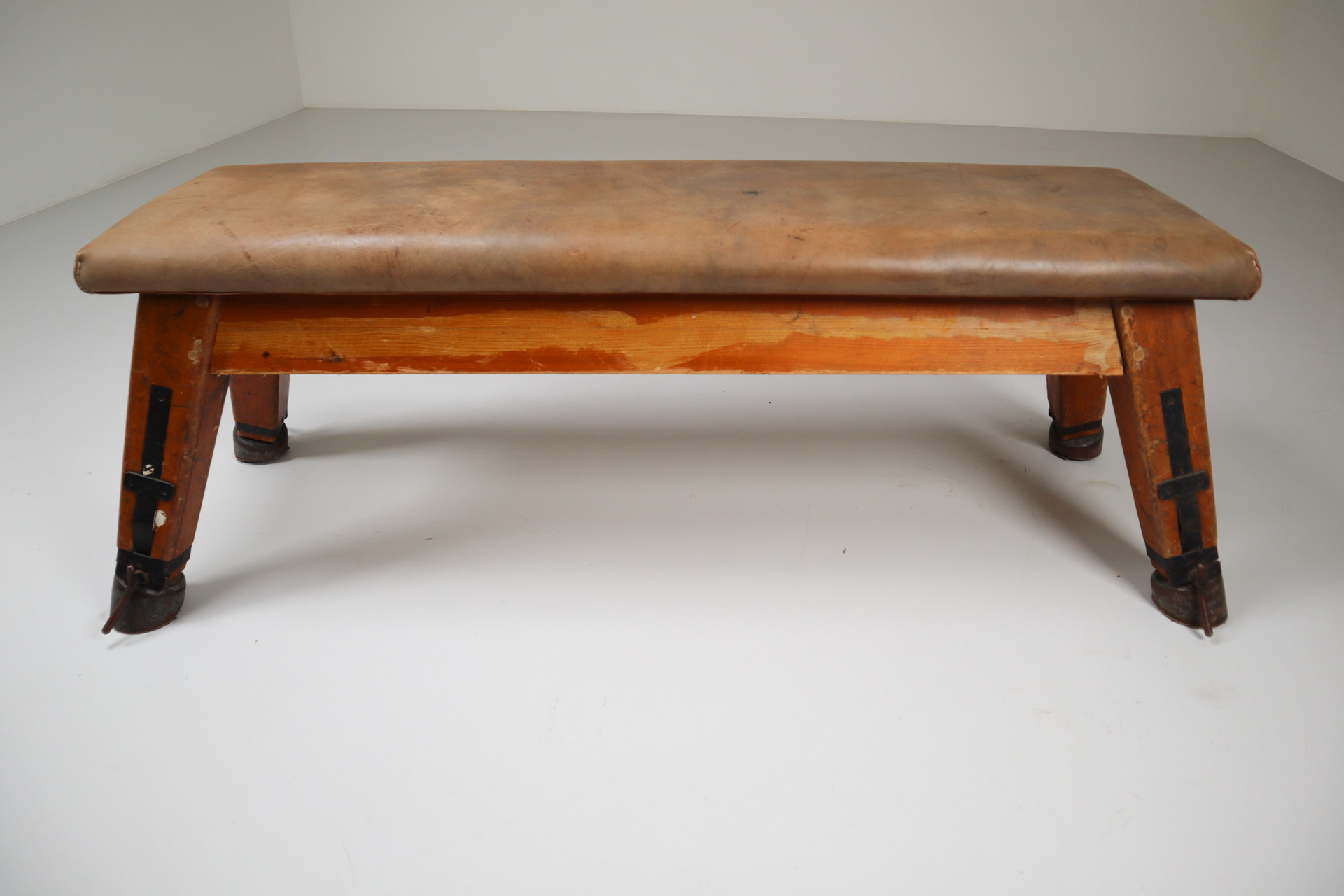 European Vintage Patinated Leather Gym Bench or Table, circa 1950s Mid-20th century