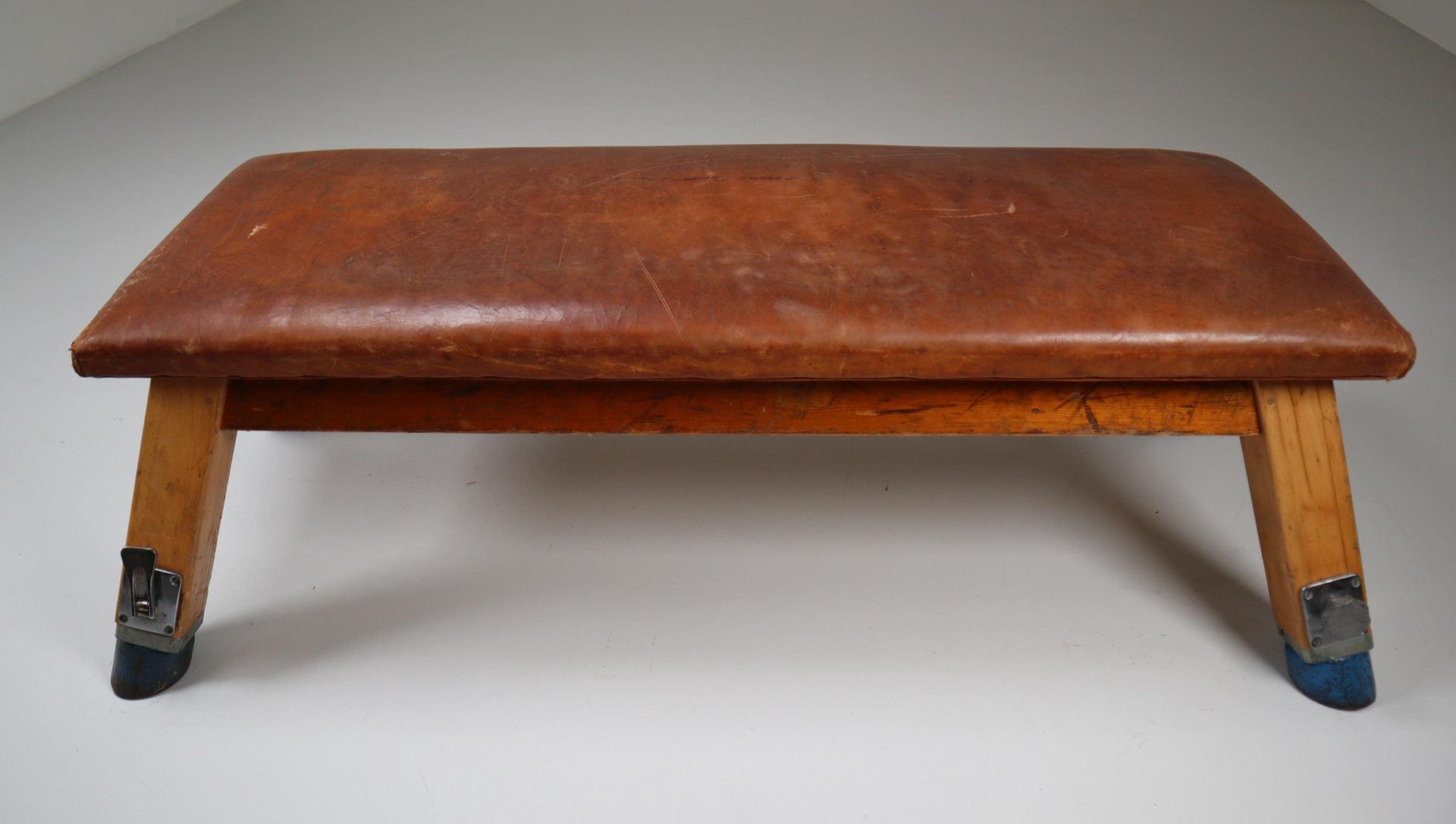 European Vintage Patinated Leather Gym Bench or Table, circa 1950s Mid-20th century