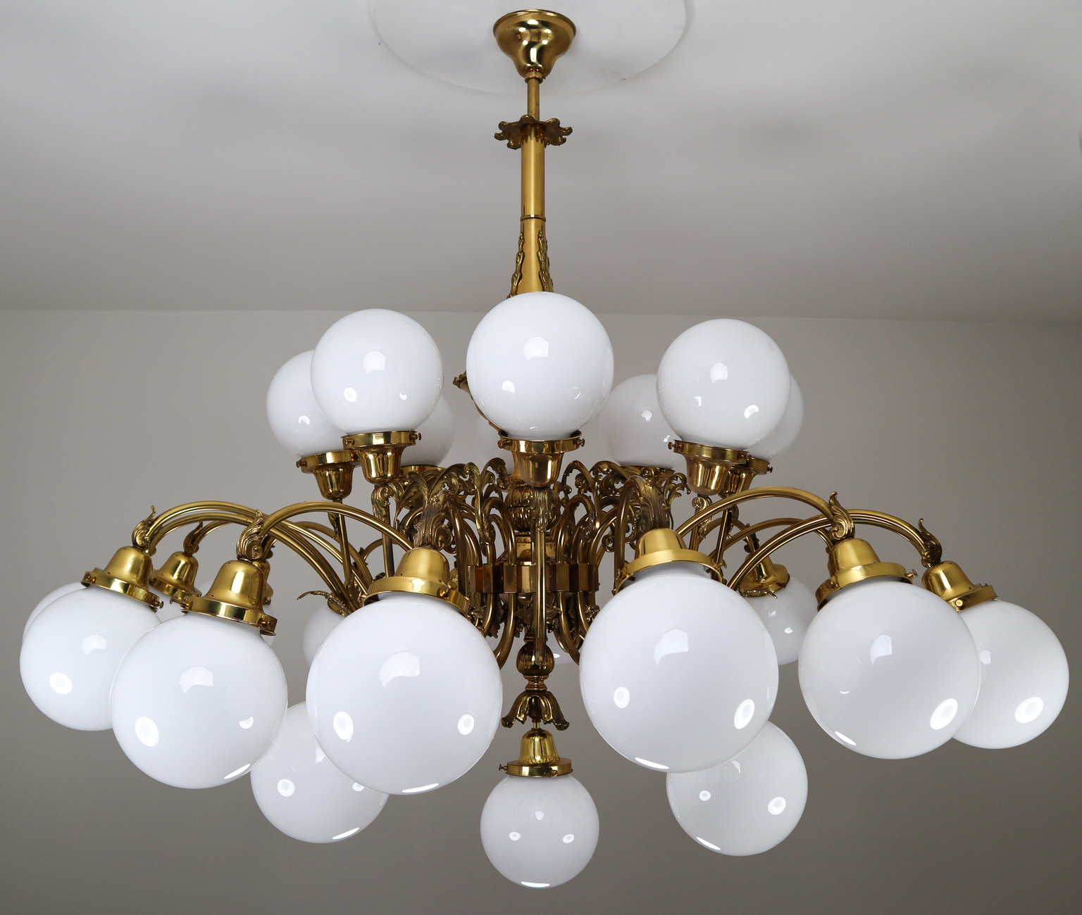 Extra Large brass Chandelier Praque Early-20th century