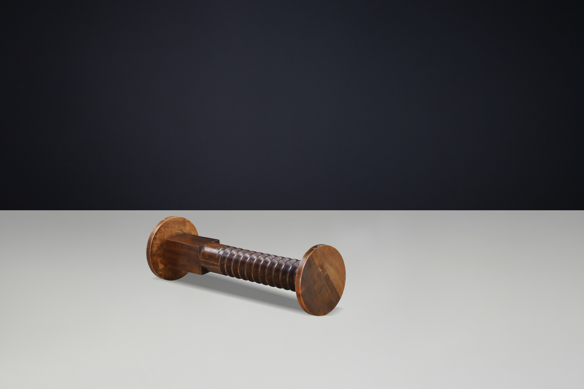 French Hand-Carved Spiral Wooden Pedestal with Original Patina, 1940s Early-20th century