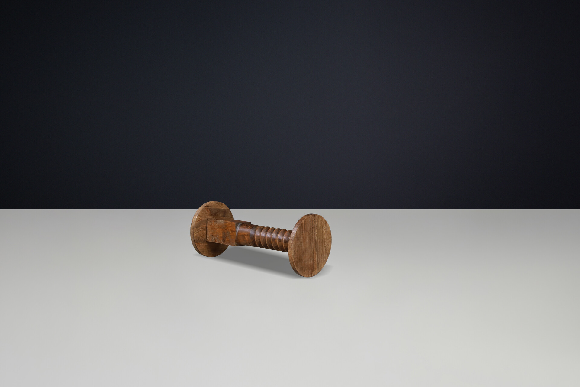 French Hand-Carved Spiral Wooden Pedestal with Original Patina, 1940s Mid-20th century